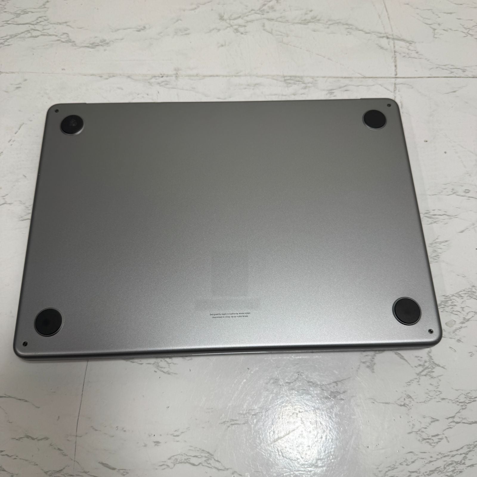 【凹み大あり】【1週間保証】MacBook Air 13インチ / 2022 / M2 / 16GB / 512GB 191450
