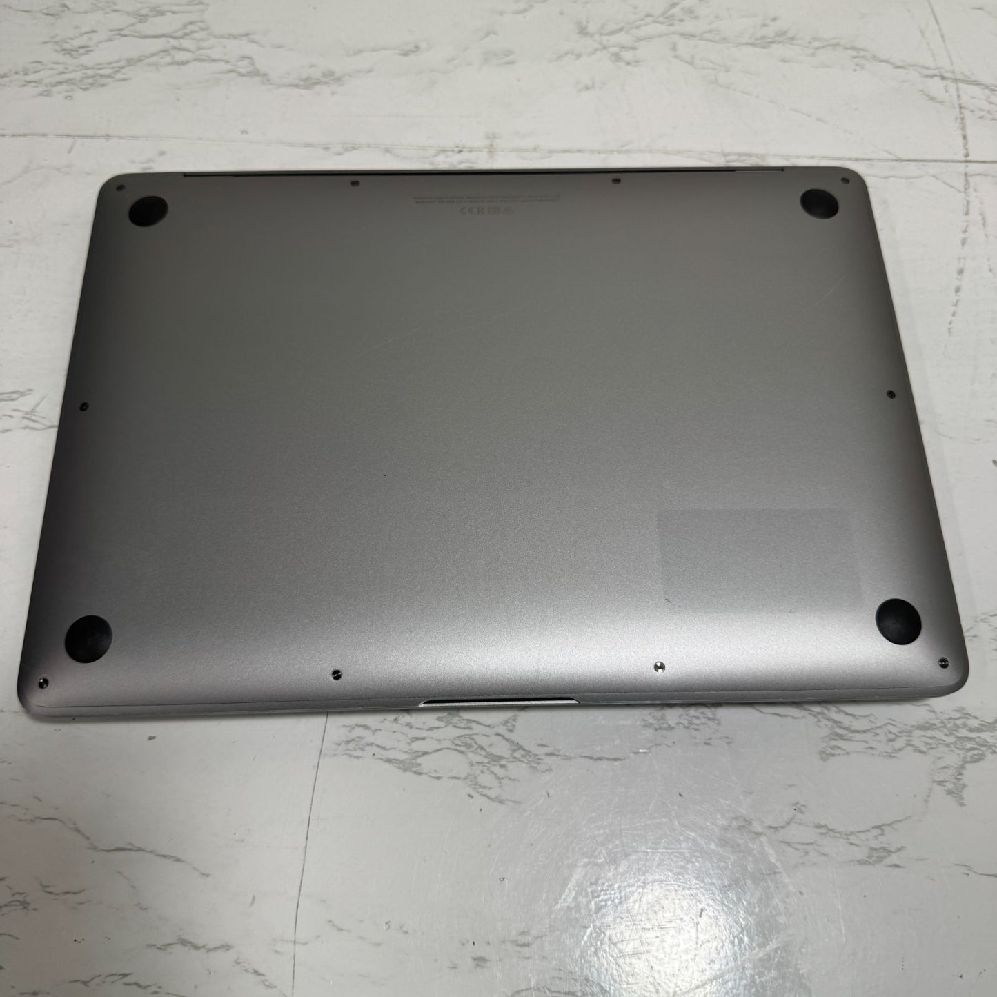 【シール跡あり】【1週間保証】MacBook Air 13インチ / 2020 / M1 / 16GB / 256GB 194127