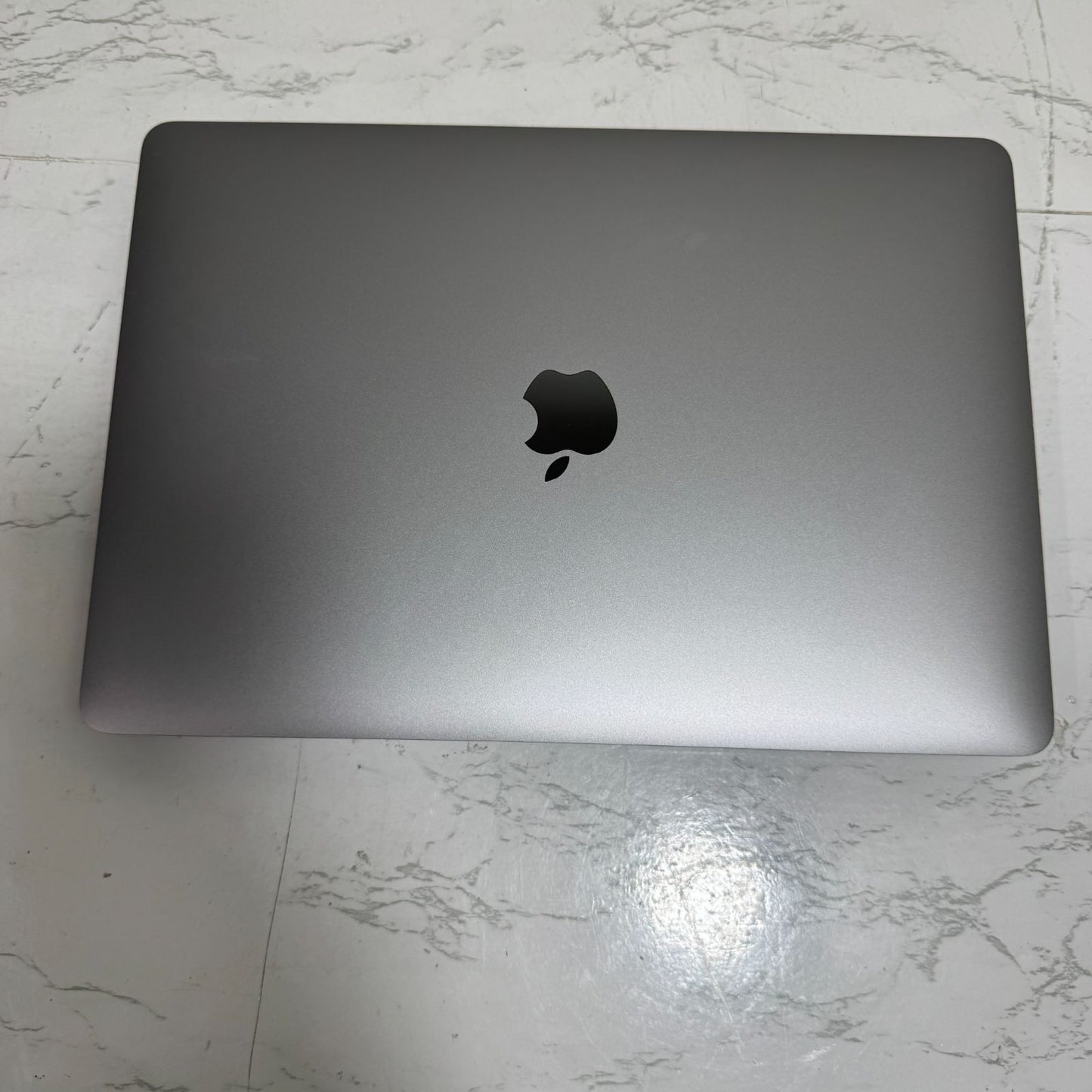 【良品】【1週間保証】MacBook Air 13インチ / 2020 / M1 / 16GB / 256GB 194123