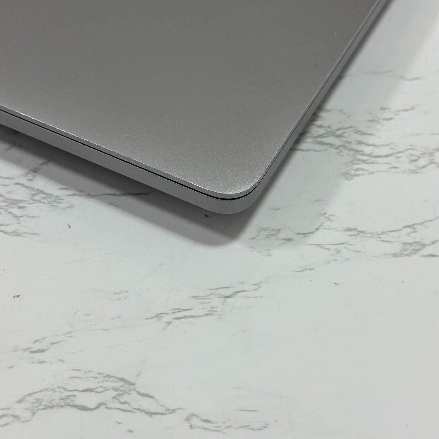 【良品】【1週間保証】MacBook Pro 16インチ / 2019 / Core i9 9980HK / 32GB / 1TB 191383