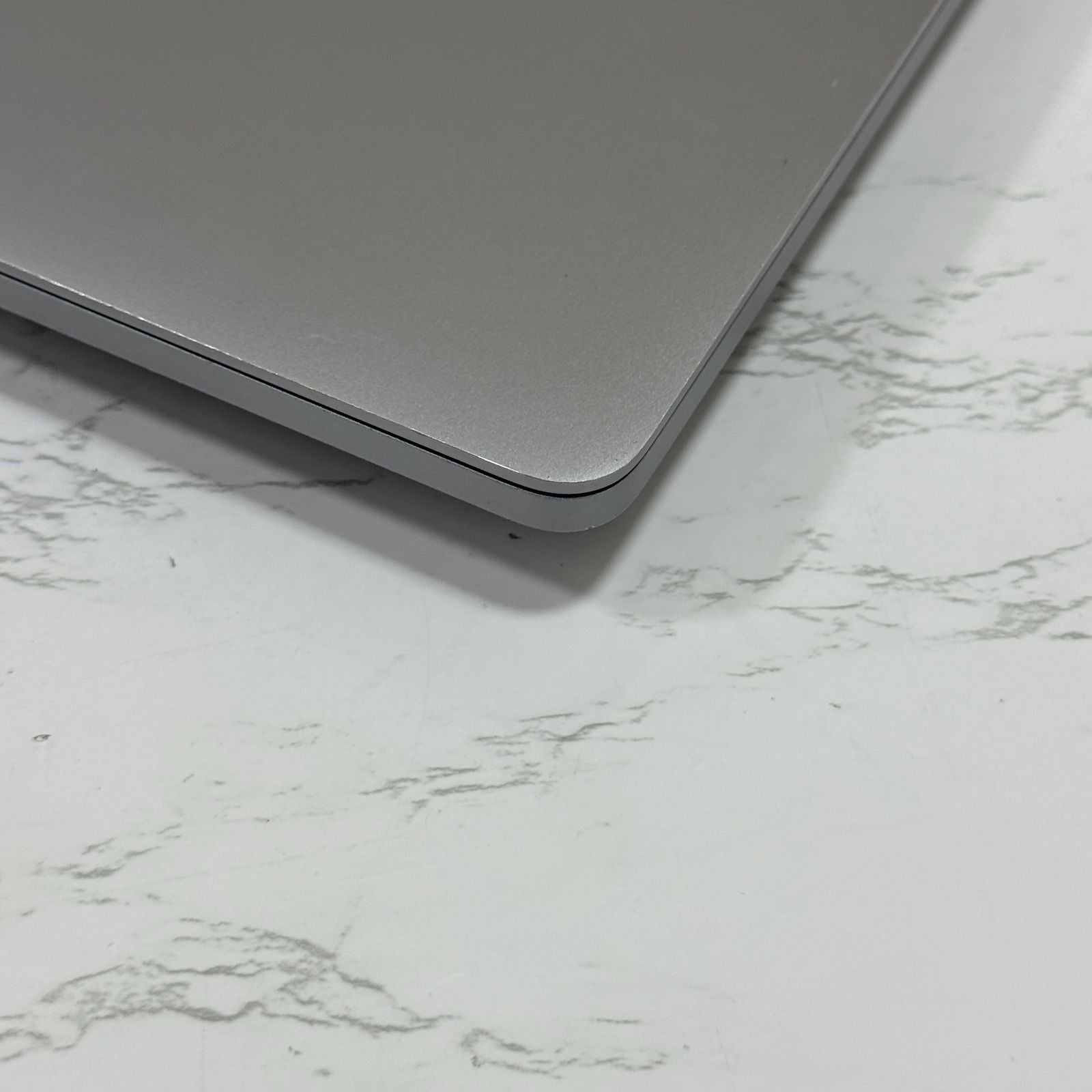 【良品】【1週間保証】MacBook Pro 16インチ / 2019 / Core i9 9980HK / 32GB / 1TB 191383