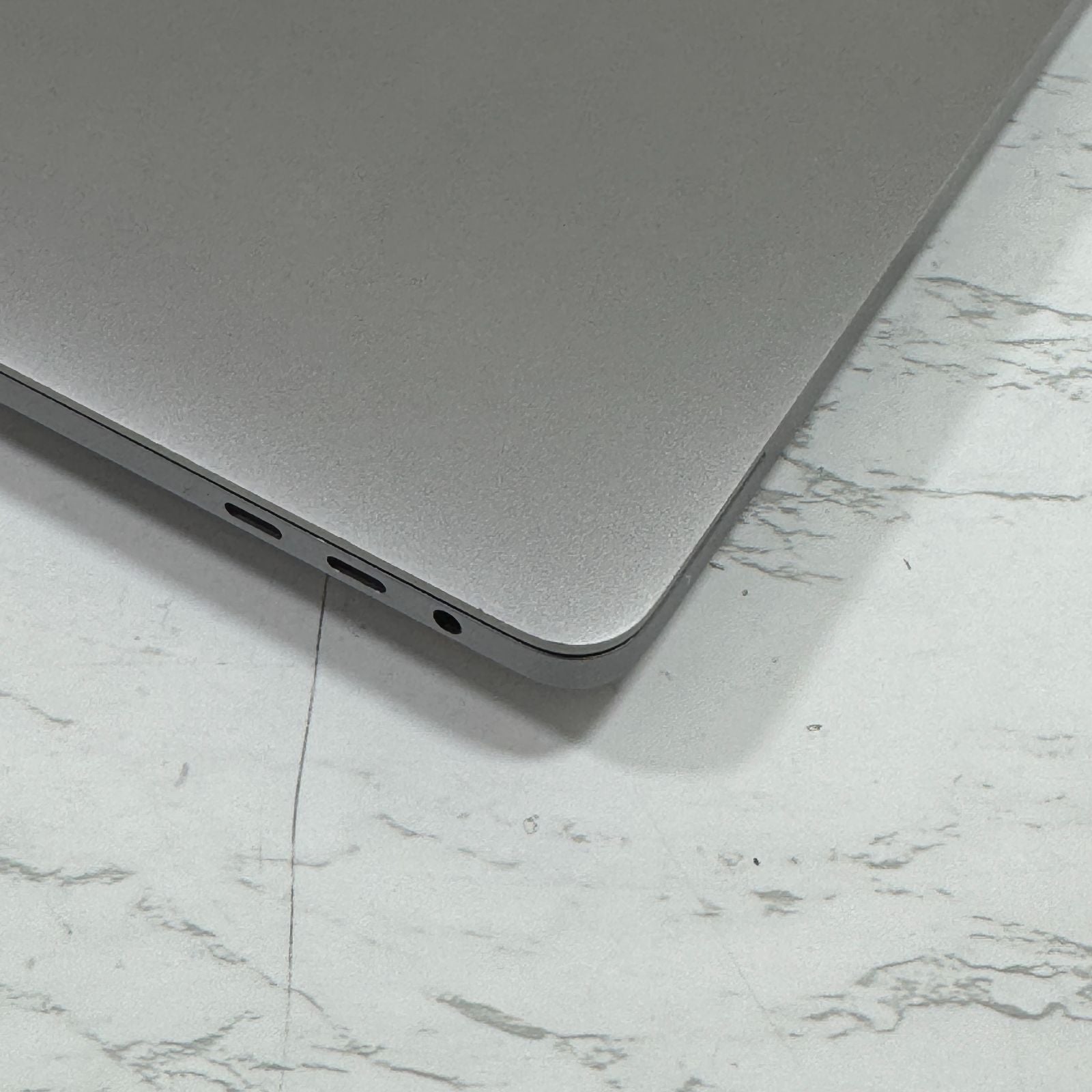 【美品】【1週間保証】MacBook Pro 16インチ / 2019 / Core i9 9980HK / 32GB / 1TB 191389