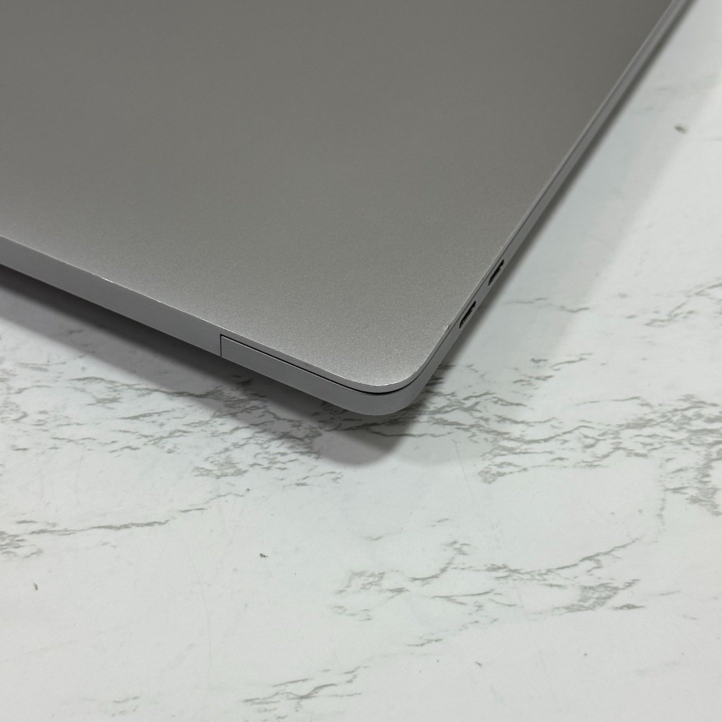 【美品】【1週間保証】MacBook Pro 16インチ / 2019 / Core i9 9980HK / 32GB / 1TB 191340