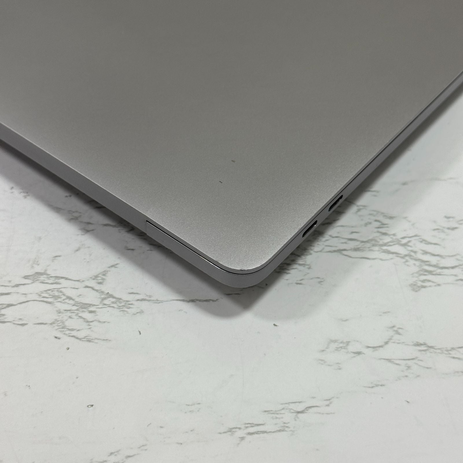 【美品】【1週間保証】MacBook Pro 16インチ / 2019 / Core i9 9980HK / 32GB / 1TB 191375