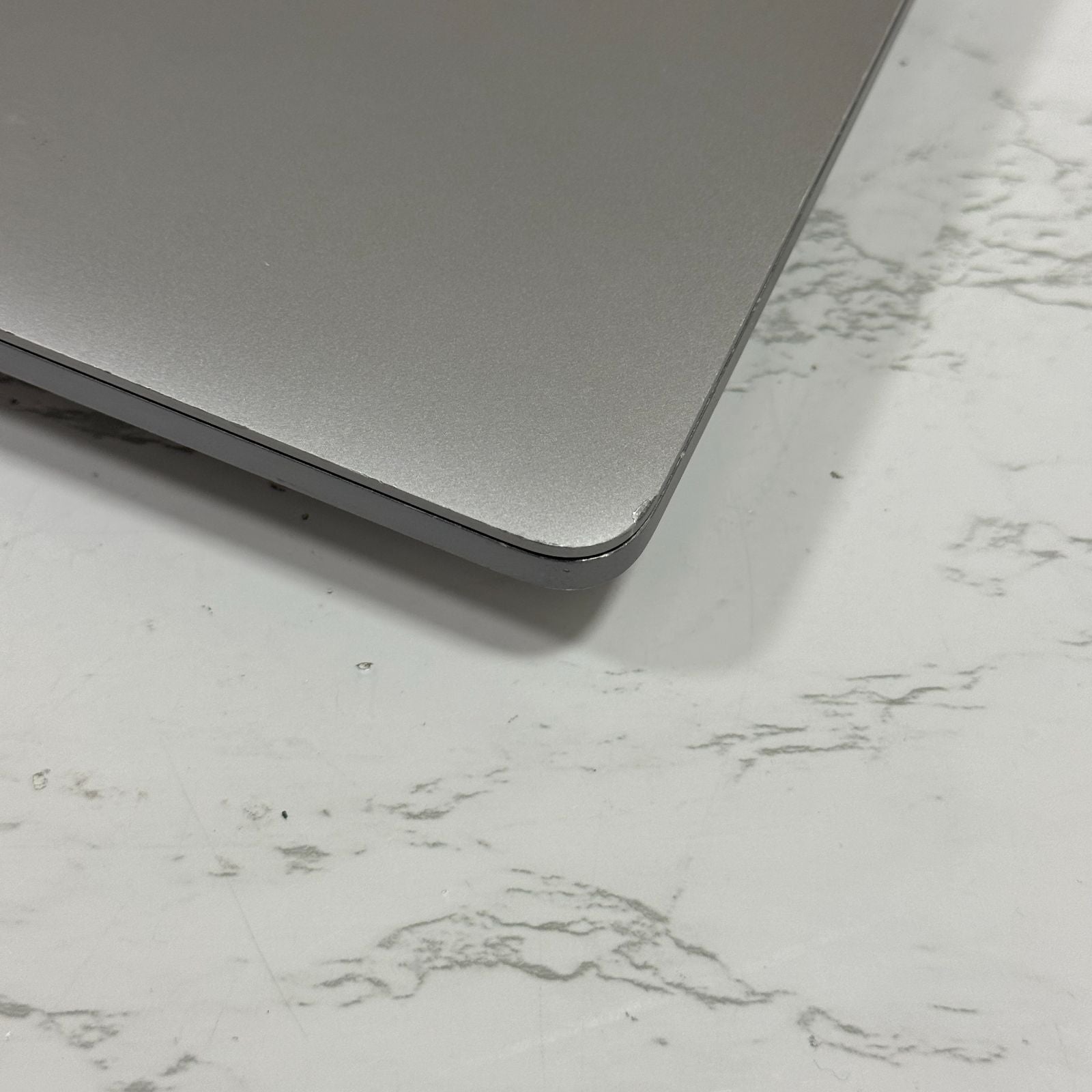 【傷あり】【1週間保証】MacBook Pro 16インチ / 2019 / Core i9 9980HK / 32GB / 1TB 191378