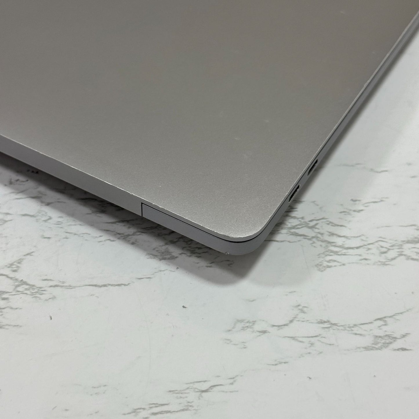 【傷あり】【1週間保証】MacBook Pro 16インチ / 2019 / Core i9 9980HK / 32GB / 1TB 191334