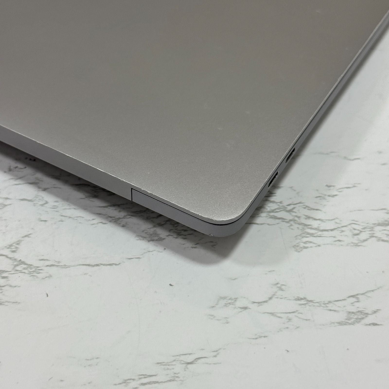 【傷あり】【1週間保証】MacBook Pro 16インチ / 2019 / Core i9 9980HK / 32GB / 1TB 191334