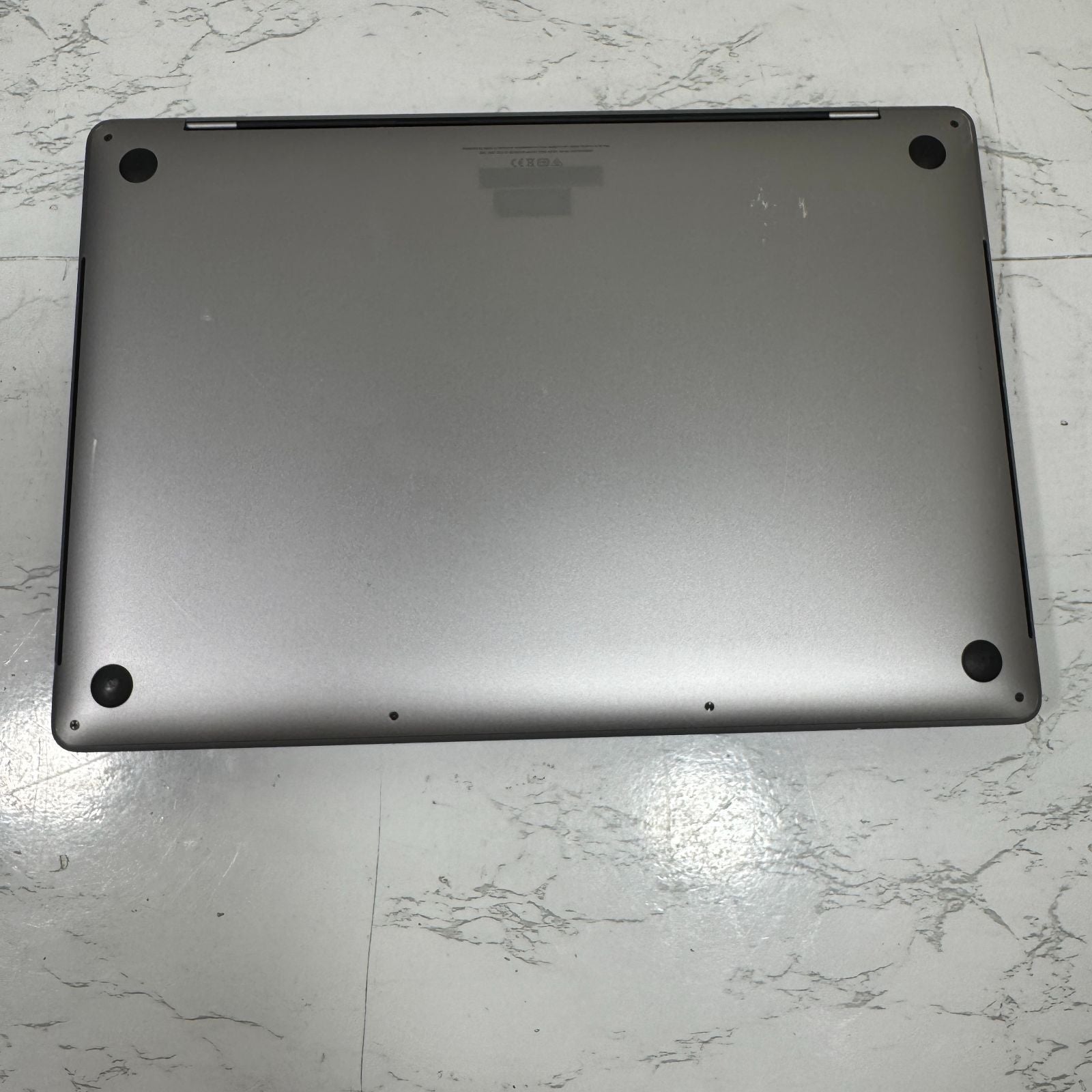 【傷あり】【1週間保証】MacBook Pro 16インチ / 2019 / Core i9 9980HK / 32GB / 1TB 191334