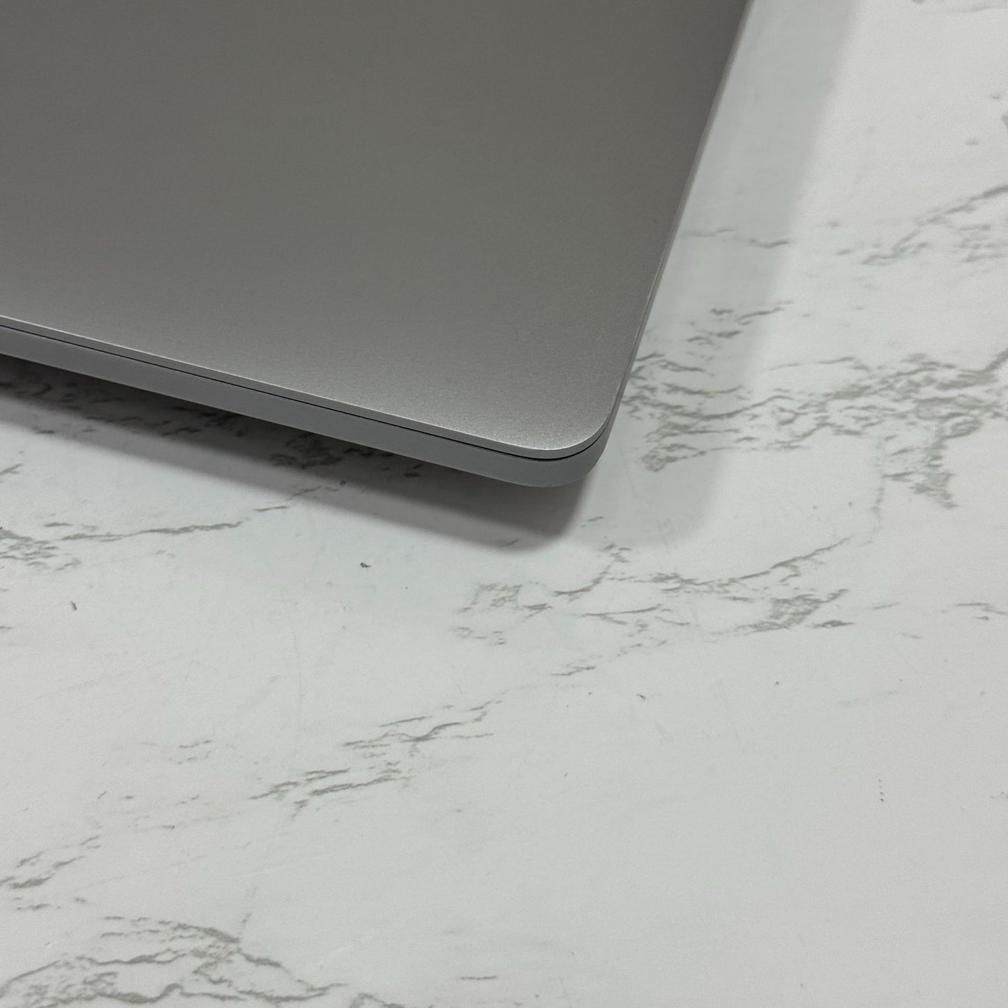 【良品】【1週間保証】MacBook Pro 16インチ / 2019 / Core i9 9980HK / 32GB / 1TB 191330