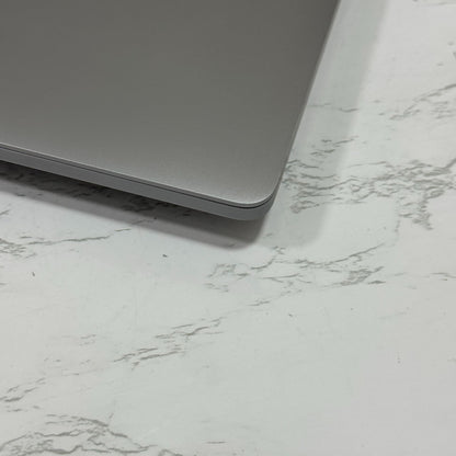 【良品】【1週間保証】MacBook Pro 16インチ / 2019 / Core i9 9980HK / 32GB / 1TB 191330