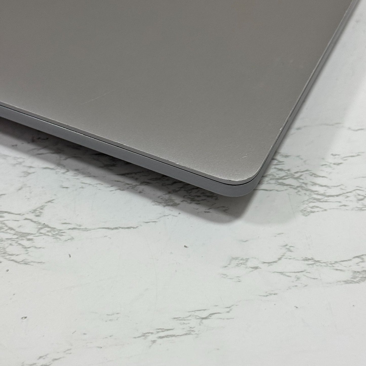 【傷あり】【1週間保証】MacBook Pro 16インチ / 2019 / Core i9 9980HK / 32GB / 1TB 191334