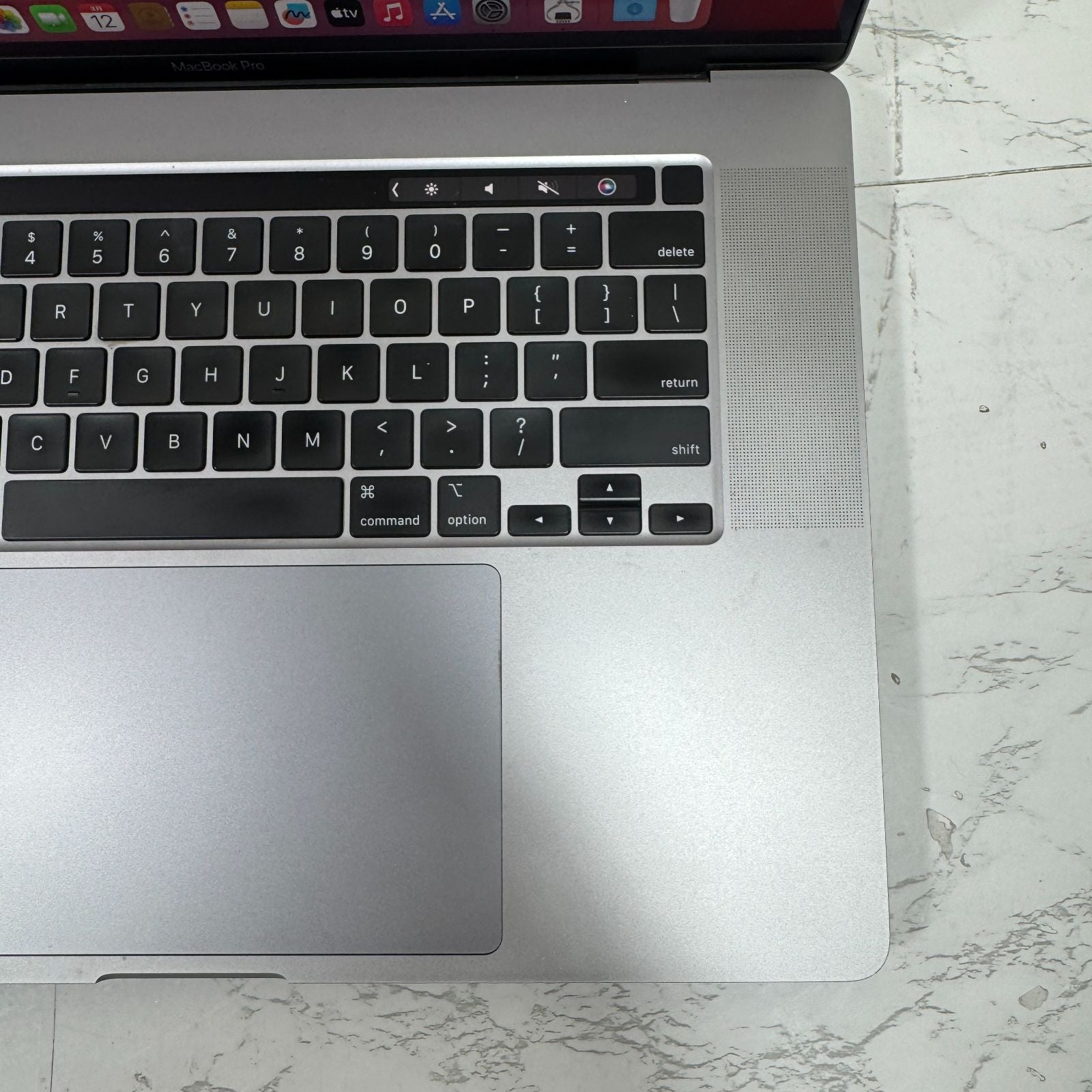 【美品】【1週間保証】MacBook Pro 16インチ / 2019 / Core i9 9980HK / 32GB / 1TB 191340