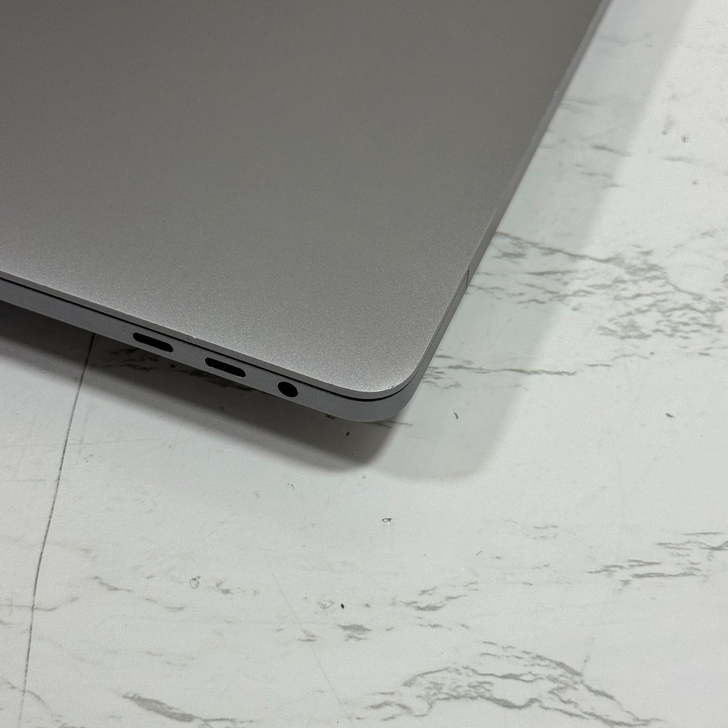 【良品】【1週間保証】MacBook Pro 16インチ / 2019 / Core i9 9980HK / 32GB / 1TB 191331