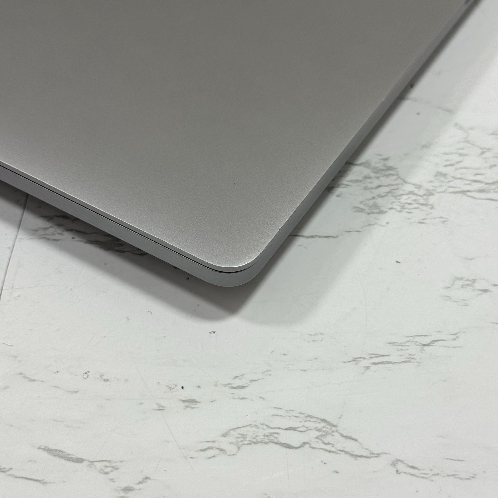 【美品】【1週間保証】MacBook Pro 16インチ / 2019 / Core i9 9980HK / 32GB / 1TB 191375