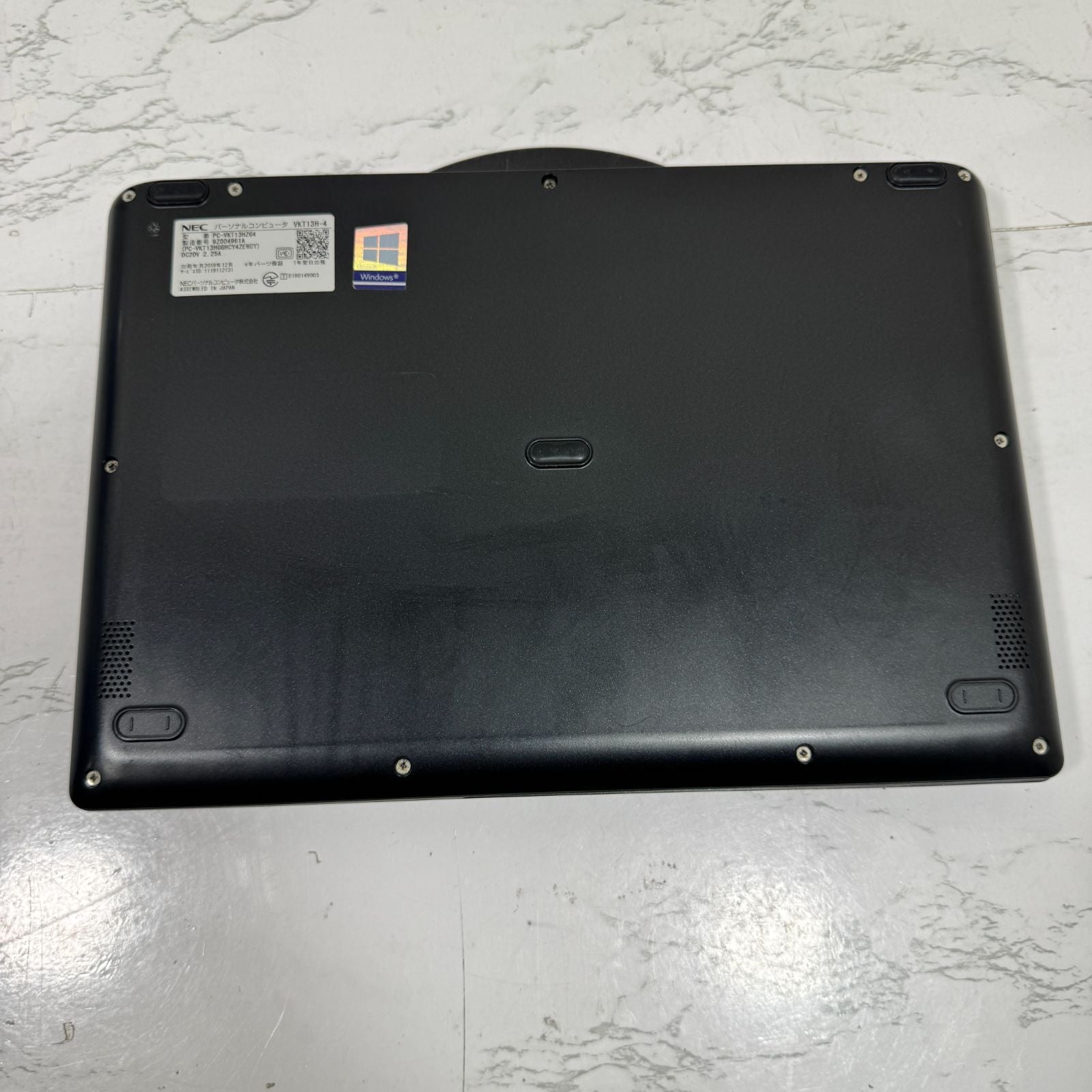 【美品】【1週間保証】NEC VersaPro UltraLite タイプVH VKT13/H-4 / Core i5 8200Y / 8GB / 128GB 001179