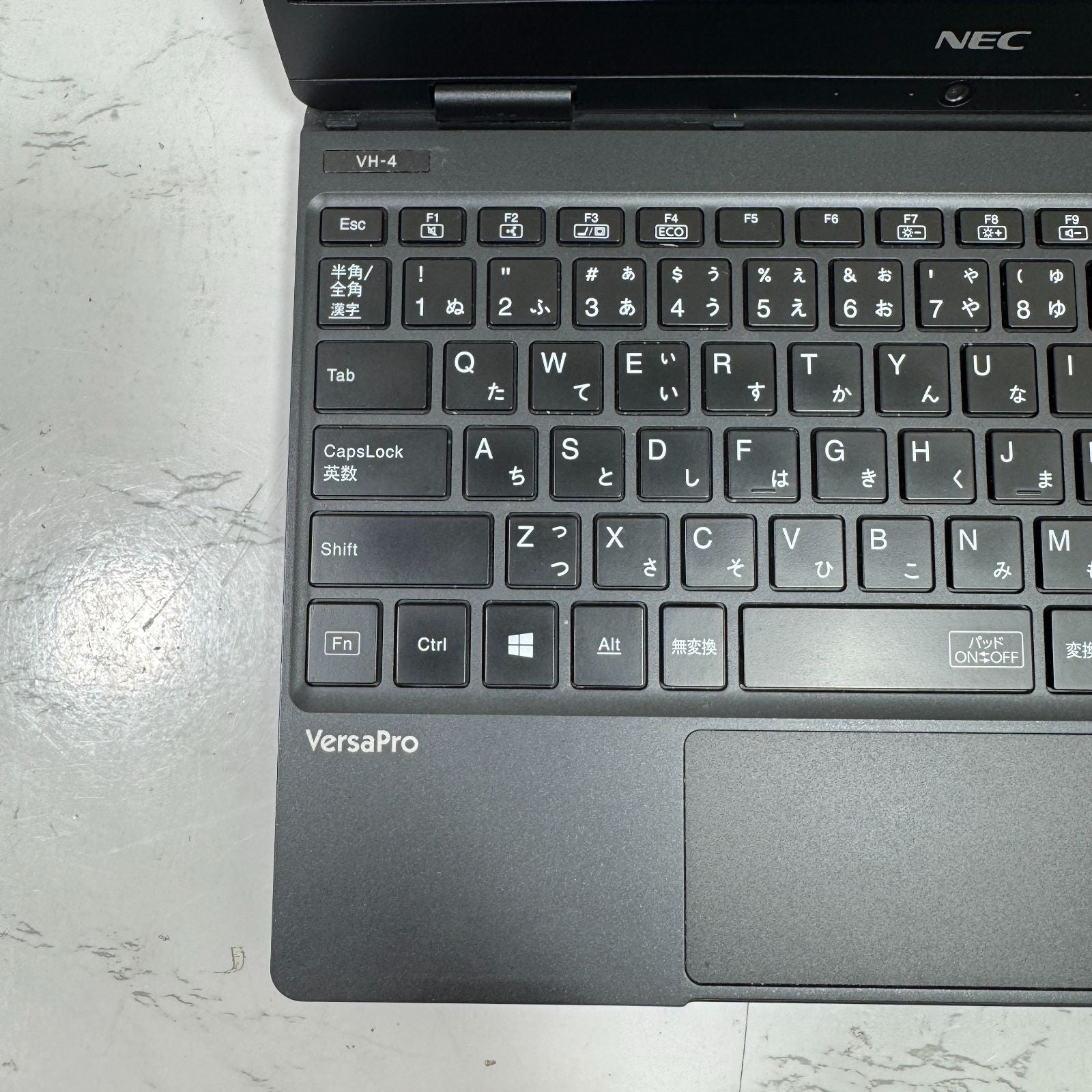 【良品】【1週間保証】NEC VersaPro UltraLite タイプVH VKT13/H-4 / Core i5 8200Y / 8GB / 128GB 001188