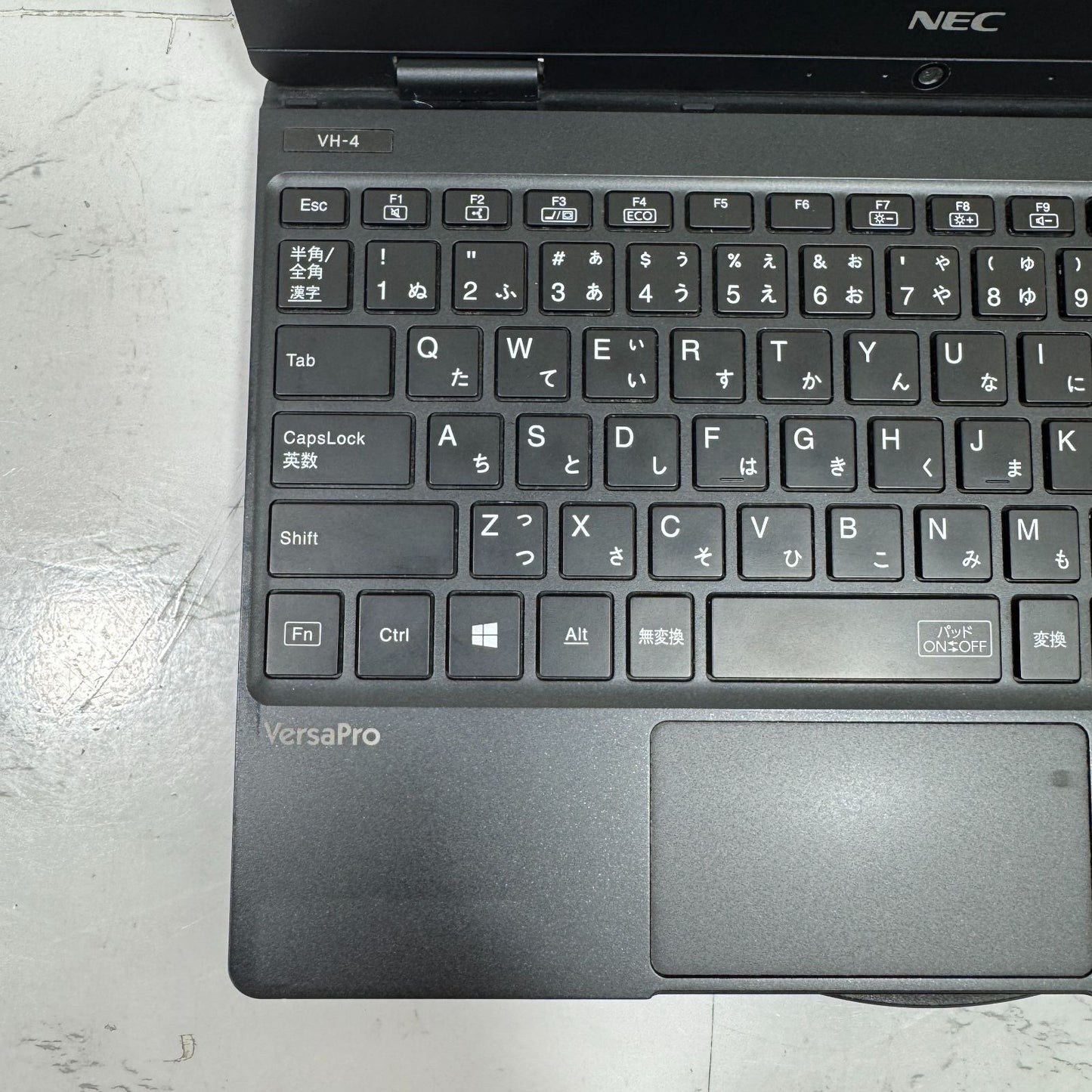 【美品】【1週間保証】NEC VersaPro UltraLite タイプVH VKT13/H-4 / Core i5 8200Y / 8GB / 128GB 001177