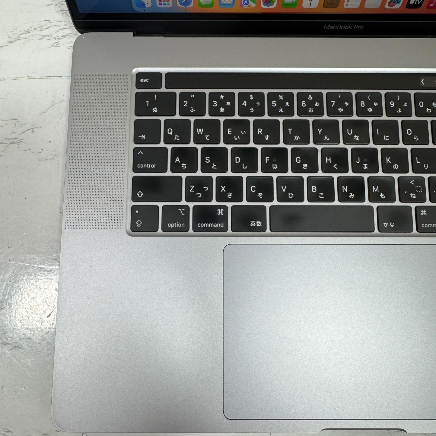 【裏傷あり】【1週間保証】MacBook Pro 16インチ / 2019 / Core i9 9980HK / 32GB / 1TB 191339