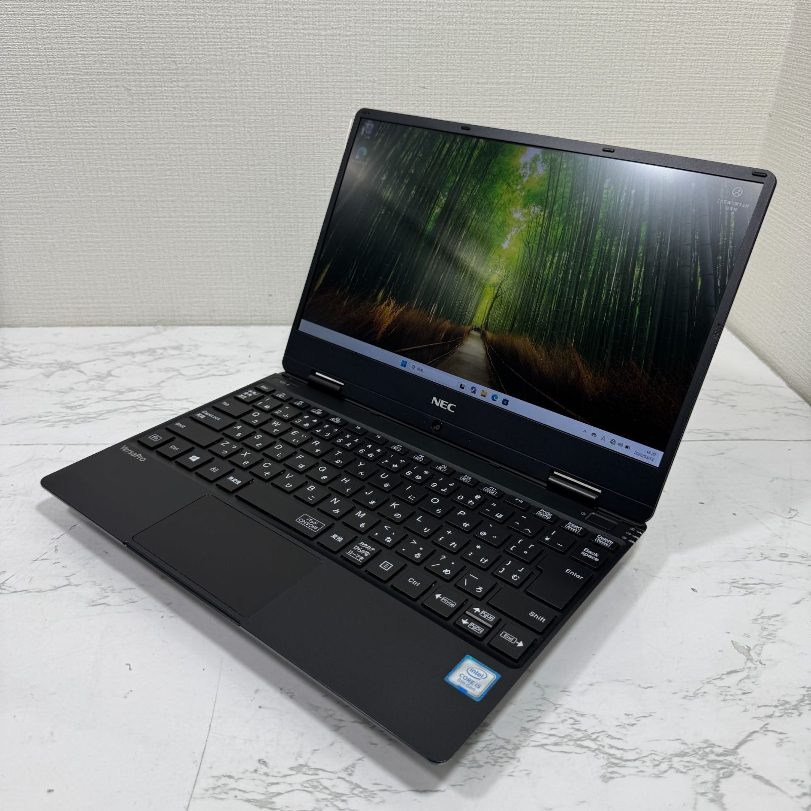 【美品】【1週間保証】NEC VersaPro UltraLite タイプVH VKT13/H-4 / Core i5 8200Y / 8GB / 128GB 001179