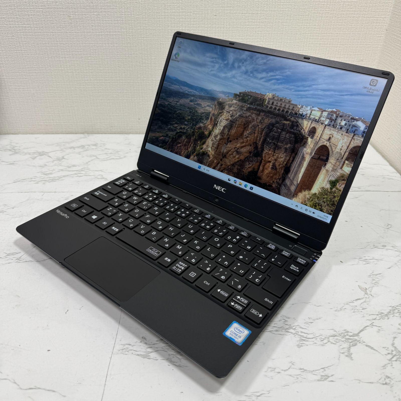 【美品】【1週間保証】NEC VersaPro UltraLite タイプVH VKT13/H-4 / Core i5 8200Y / 8GB / 128GB 001172
