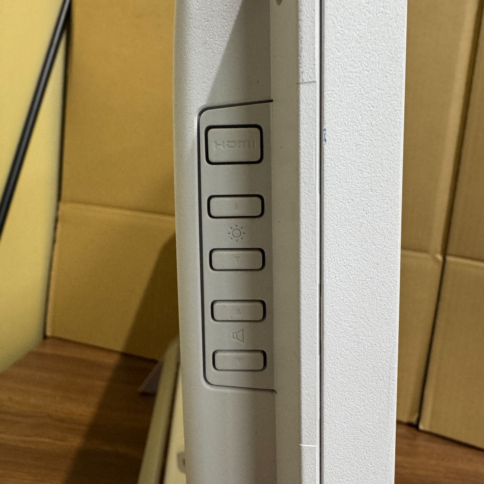 【良品】【1週間保証】Fujitsu ESPRIMO FH67/E3 一体型PC / 24インチ / Ryzen 7 4700U / 8GB / 512GB 185095