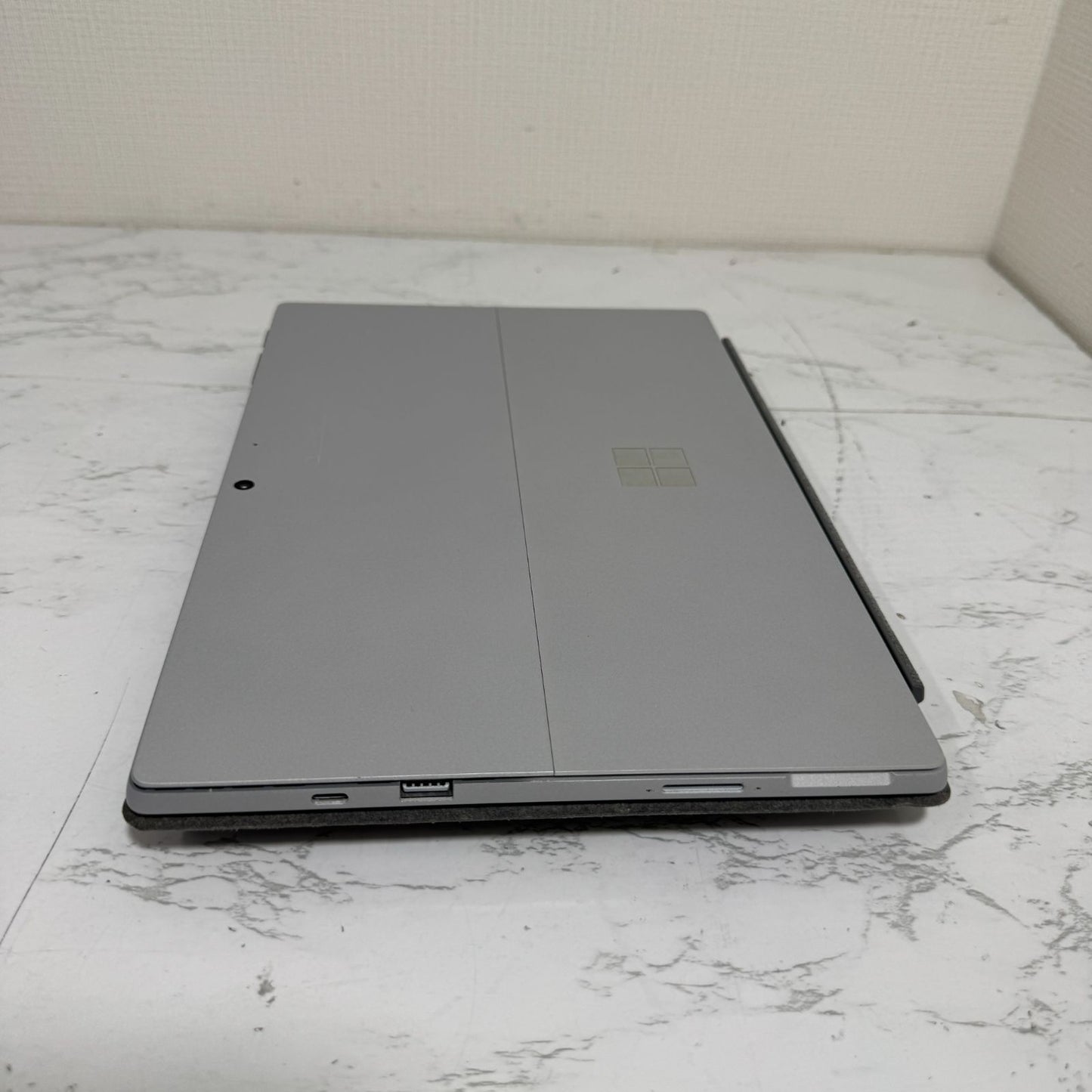 【良品】【1週間保証】Microsoft Surface Pro 7 / Core i5 1035G4 / 8GB / 256GB