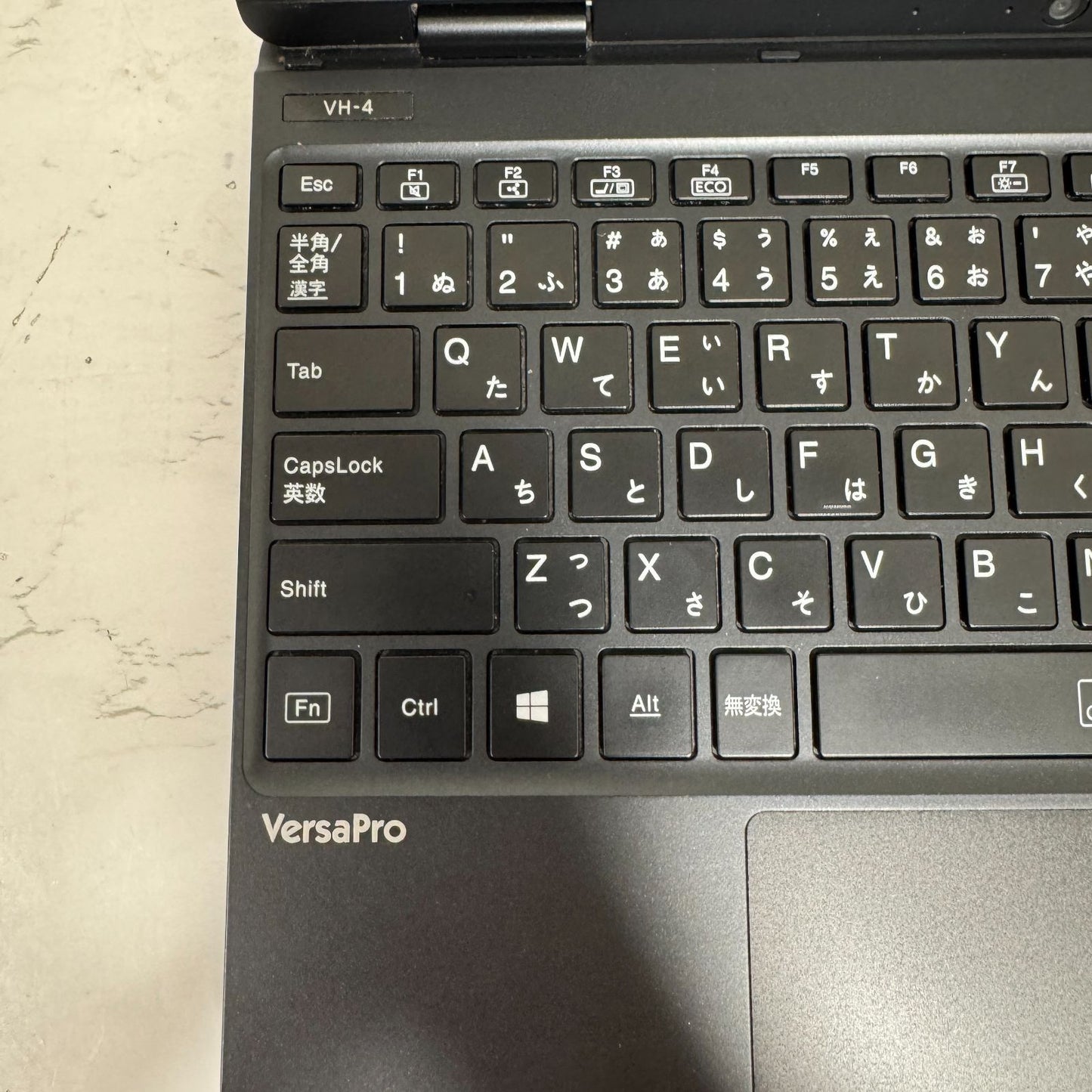 【キーボード死】【1週間保証】NEC VersaPro UltraLite タイプVH VKT13/H-4 / Core i5 8200Y / 8GB / 128GB 001169