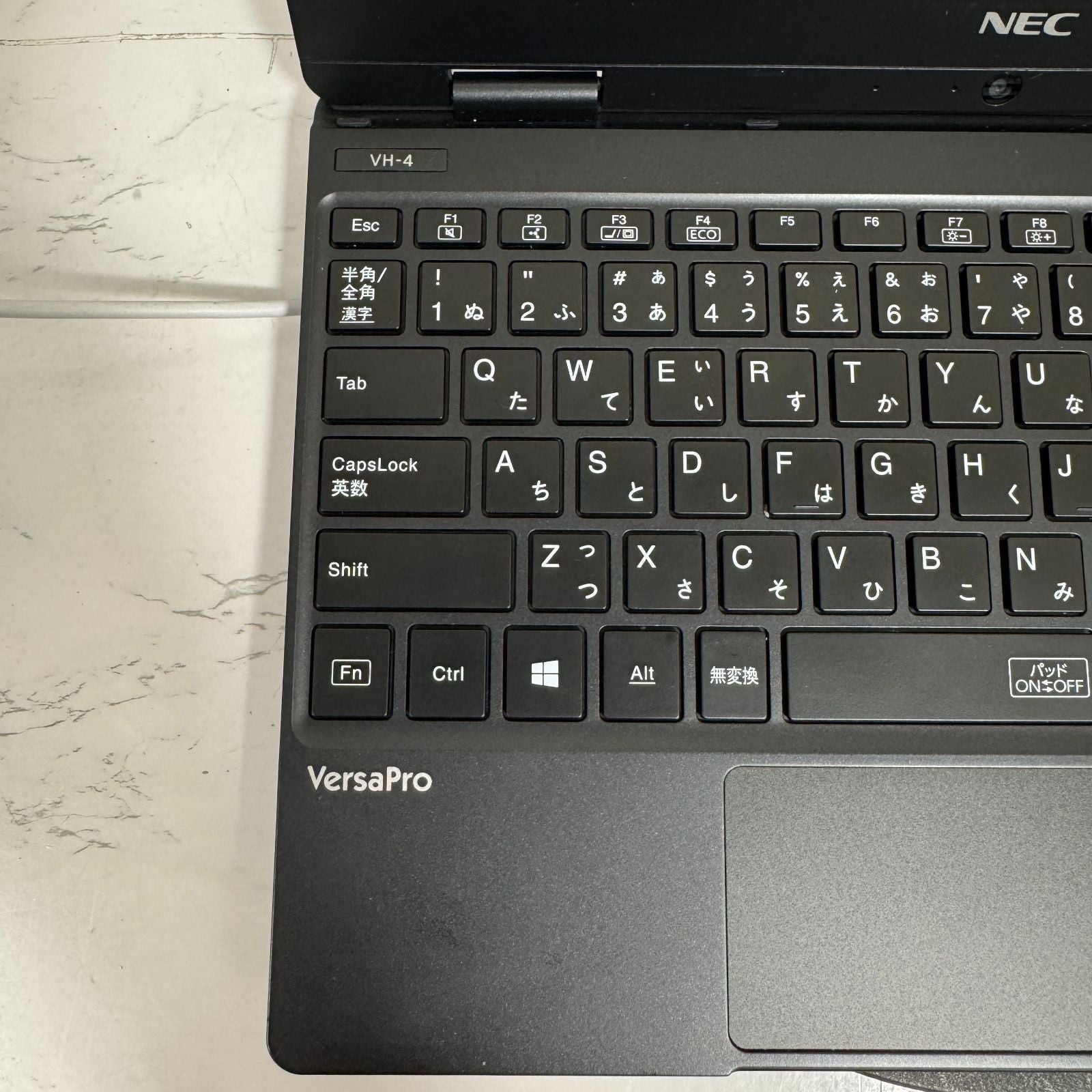 【美品】【1週間保証】NEC VersaPro UltraLite タイプVH VKT13/H-4 / Core i5 8200Y / 8GB / 128GB 001175