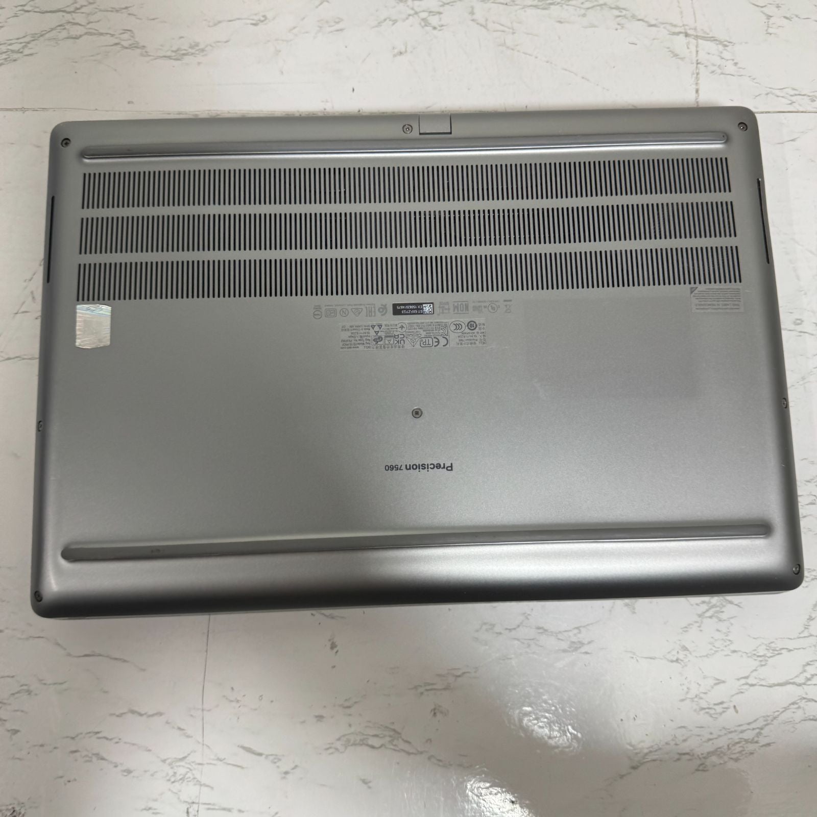 【キーボード、パームレスト剥がれ】【1週間保証】DELL Precision 7560 / Core i9 11950H / 64GB / 512GB / RTX A2000
