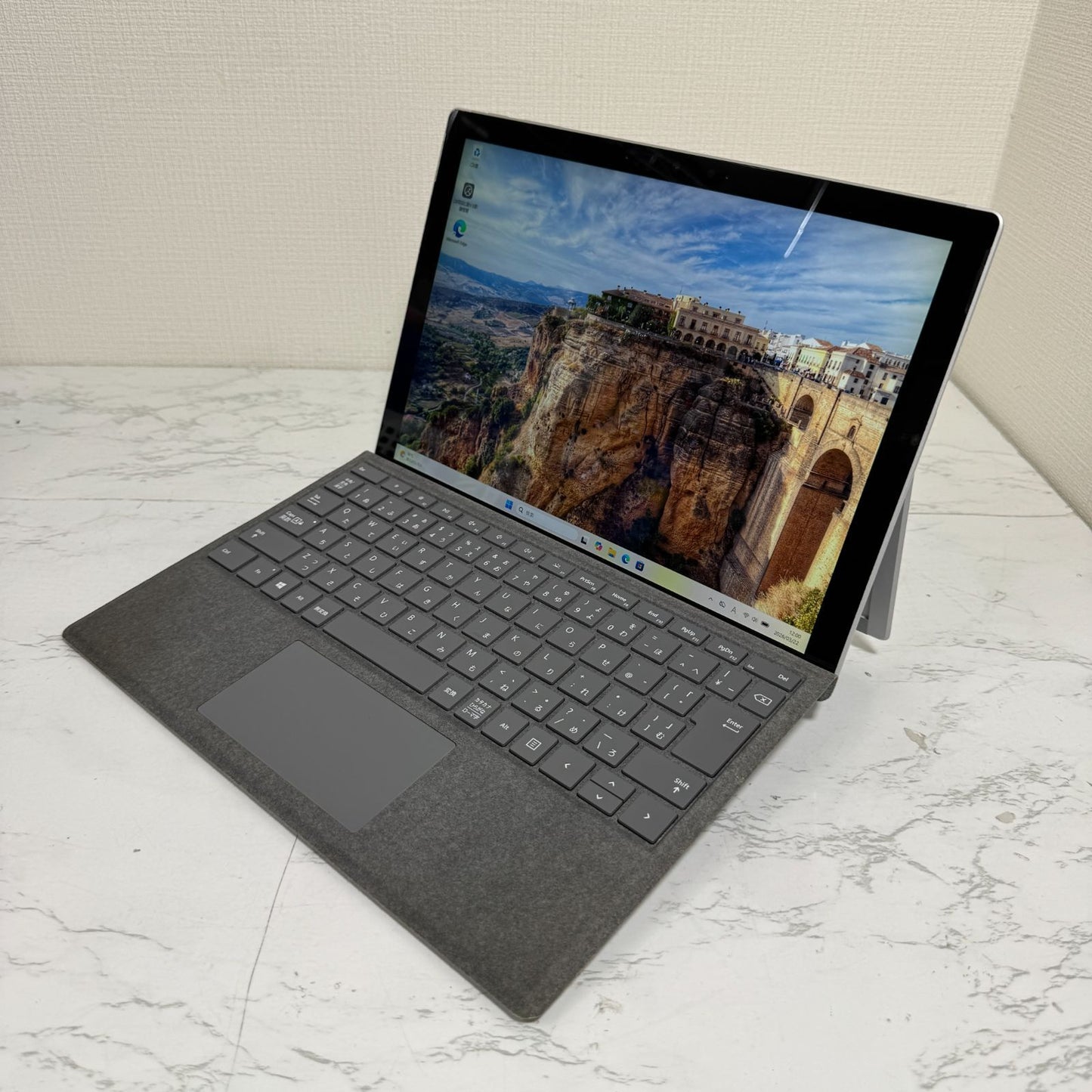 【良品】【1週間保証】Microsoft Surface Pro 7 / Core i5 1035G4 / 8GB / 256GB