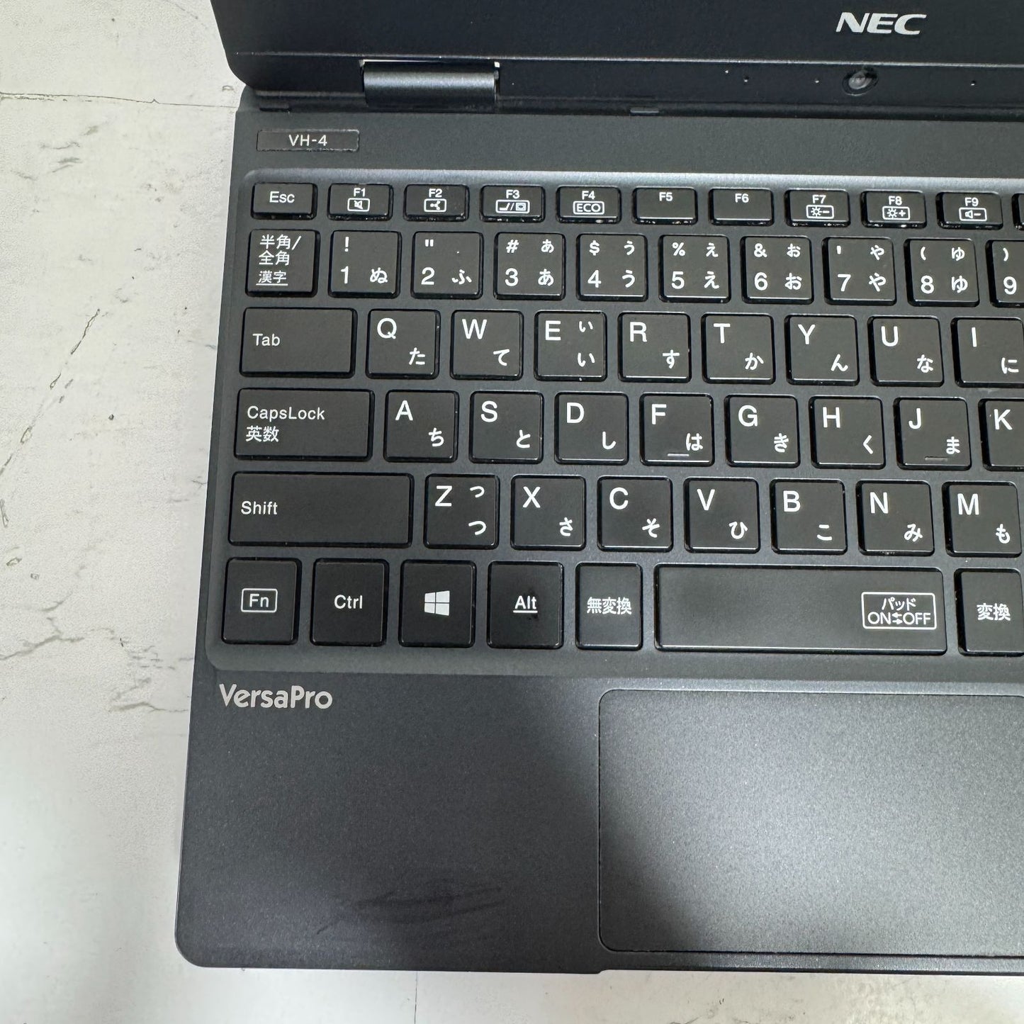 【良品】【1週間保証】NEC VersaPro UltraLite タイプVH VKT13/H-4 / Core i5 8200Y / 8GB / 128GB 001182