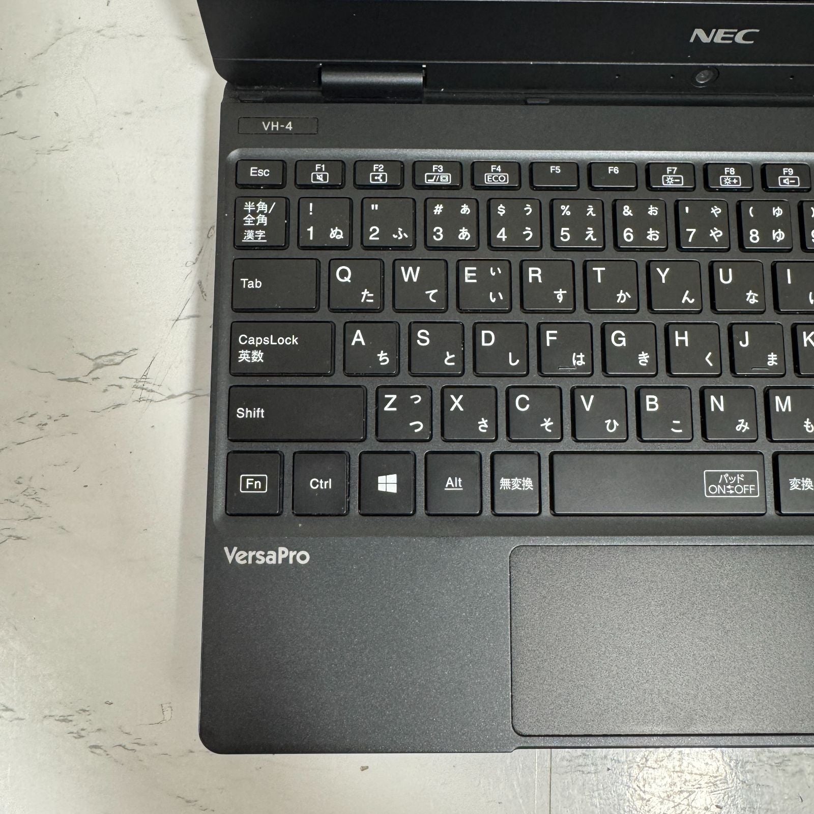 【美品】【1週間保証】NEC VersaPro UltraLite タイプVH VKT13/H-4 / Core i5 8200Y / 8GB / 128GB 001171