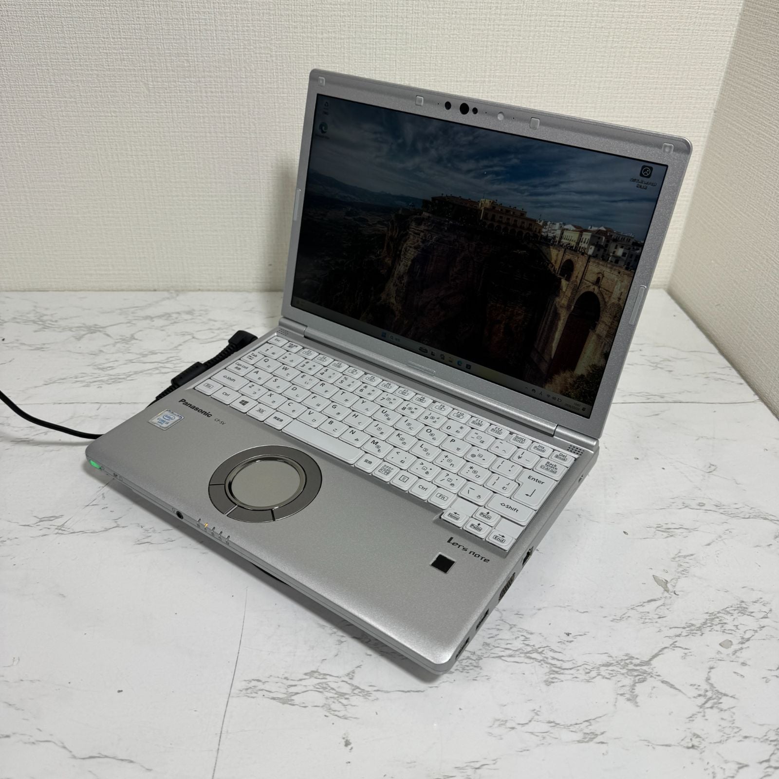 【良品】【1週間保証】Panasonic CFSV7-3 / Core i5 8350U / 8GB / 256GB