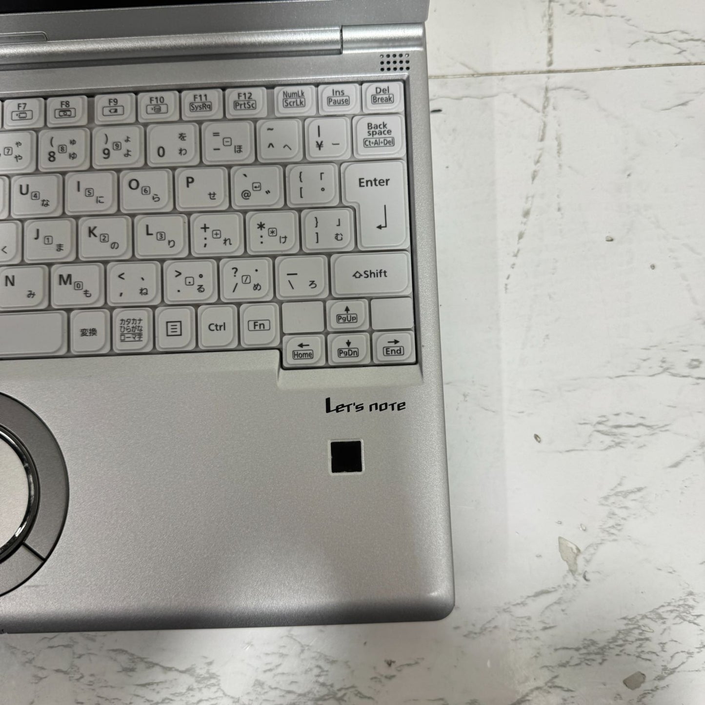 【良品】【1週間保証】Panasonic CFSV7-3 / Core i5 8350U / 8GB / 256GB