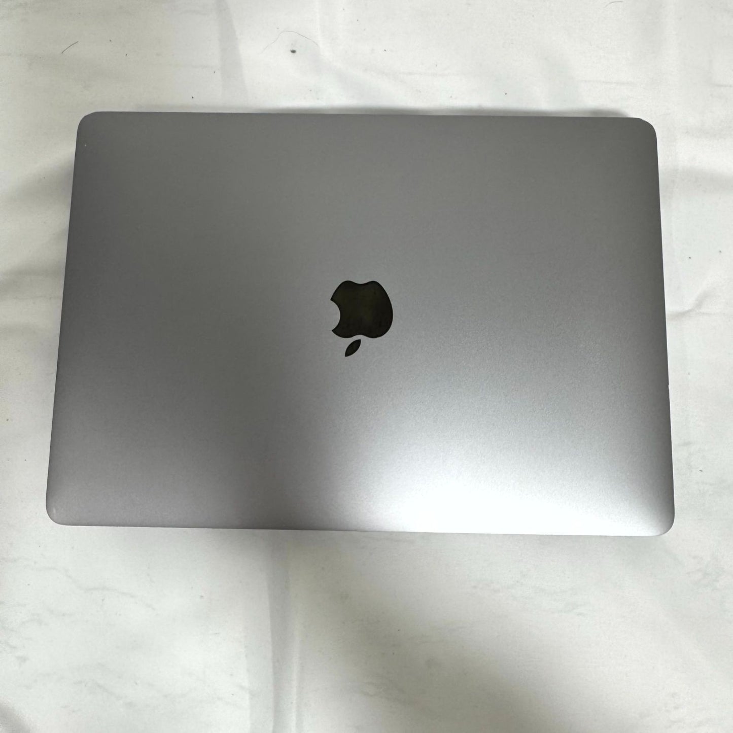 【美品】【1週間保証】MacBook Air 13インチ / 2020 / M1 / 16GB / 256GB 193667