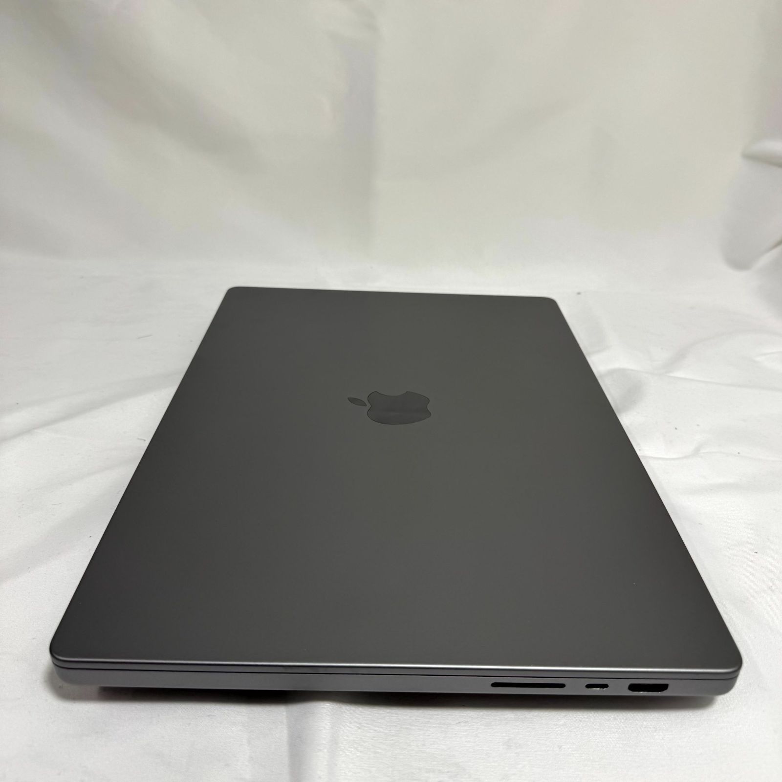 【美品】【1週間保証】MacBook Pro 16インチ / 2021 / M1 Max / 32GB / 1TB 192606