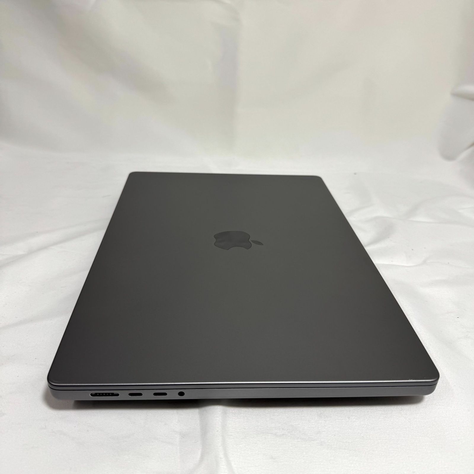 【美品】【1週間保証】MacBook Pro 16インチ / 2021 / M1 Max / 32GB / 1TB 192606