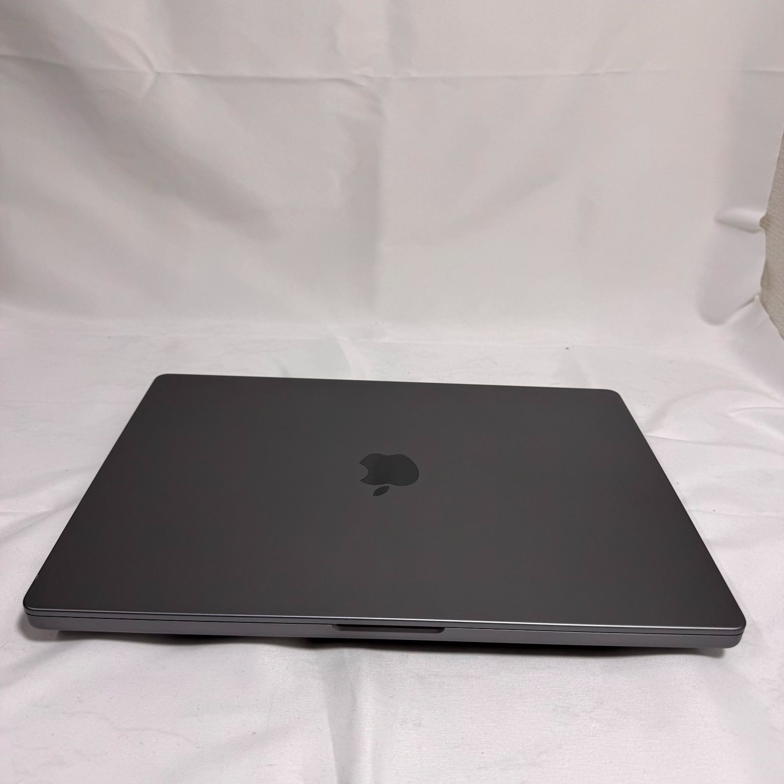 【美品】【1週間保証】MacBook Pro 16インチ / 2021 / M1 Max / 32GB / 1TB 192606