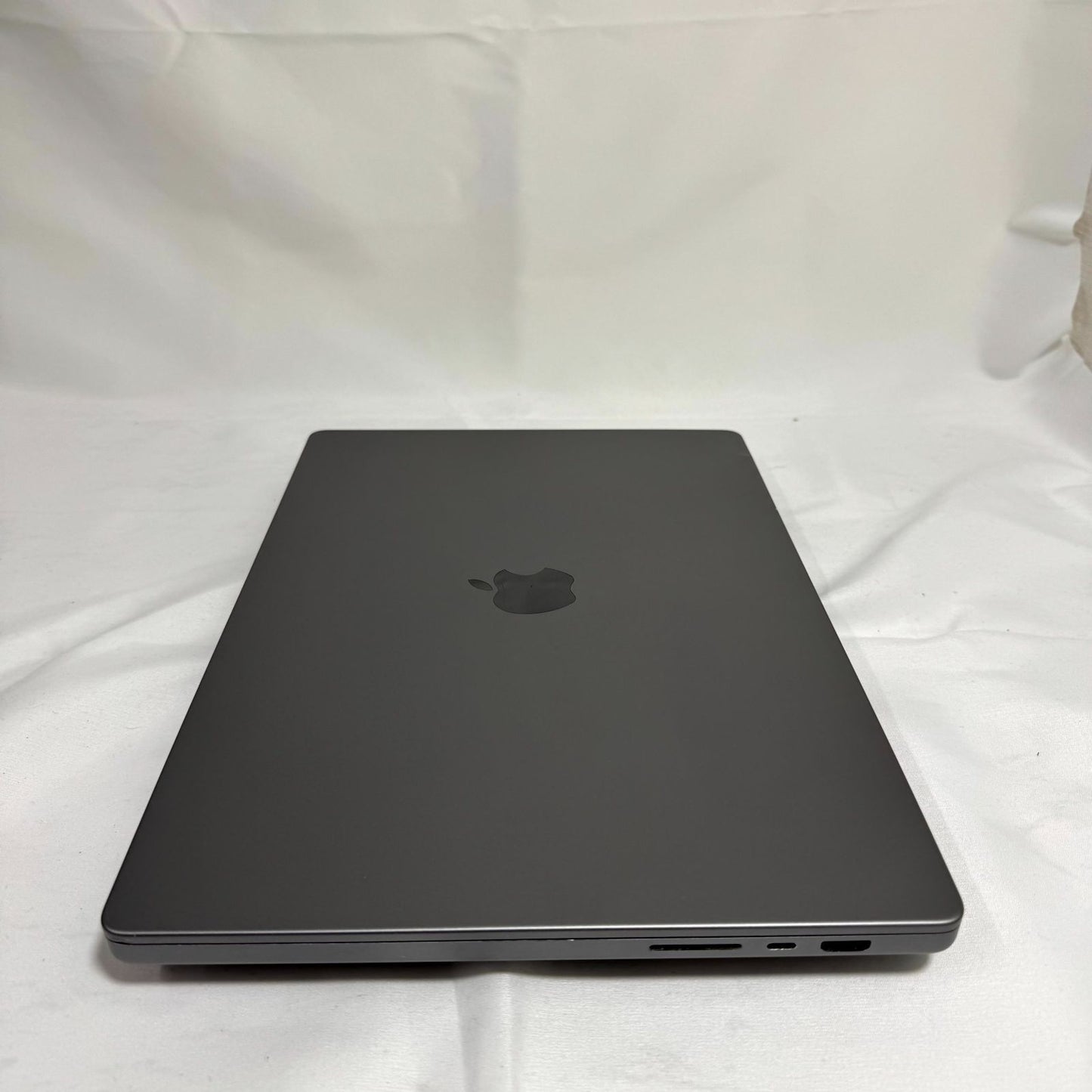 【バッテリー100%】【1週間保証】MacBook Pro 16インチ / 2021 / M1 Max / 64GB / 1TB 191515