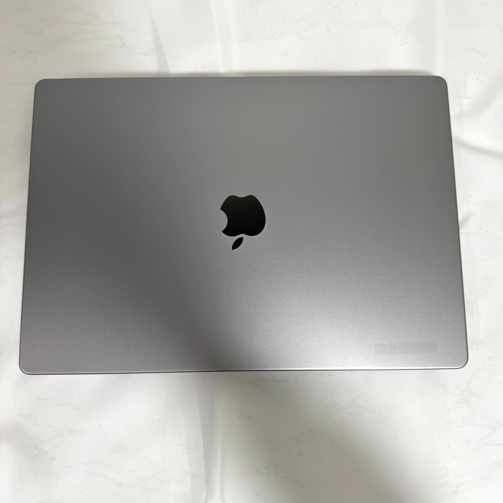 【美品】【1週間保証】MacBook Pro 16インチ / 2021 / M1 Max / 32GB / 1TB 191500