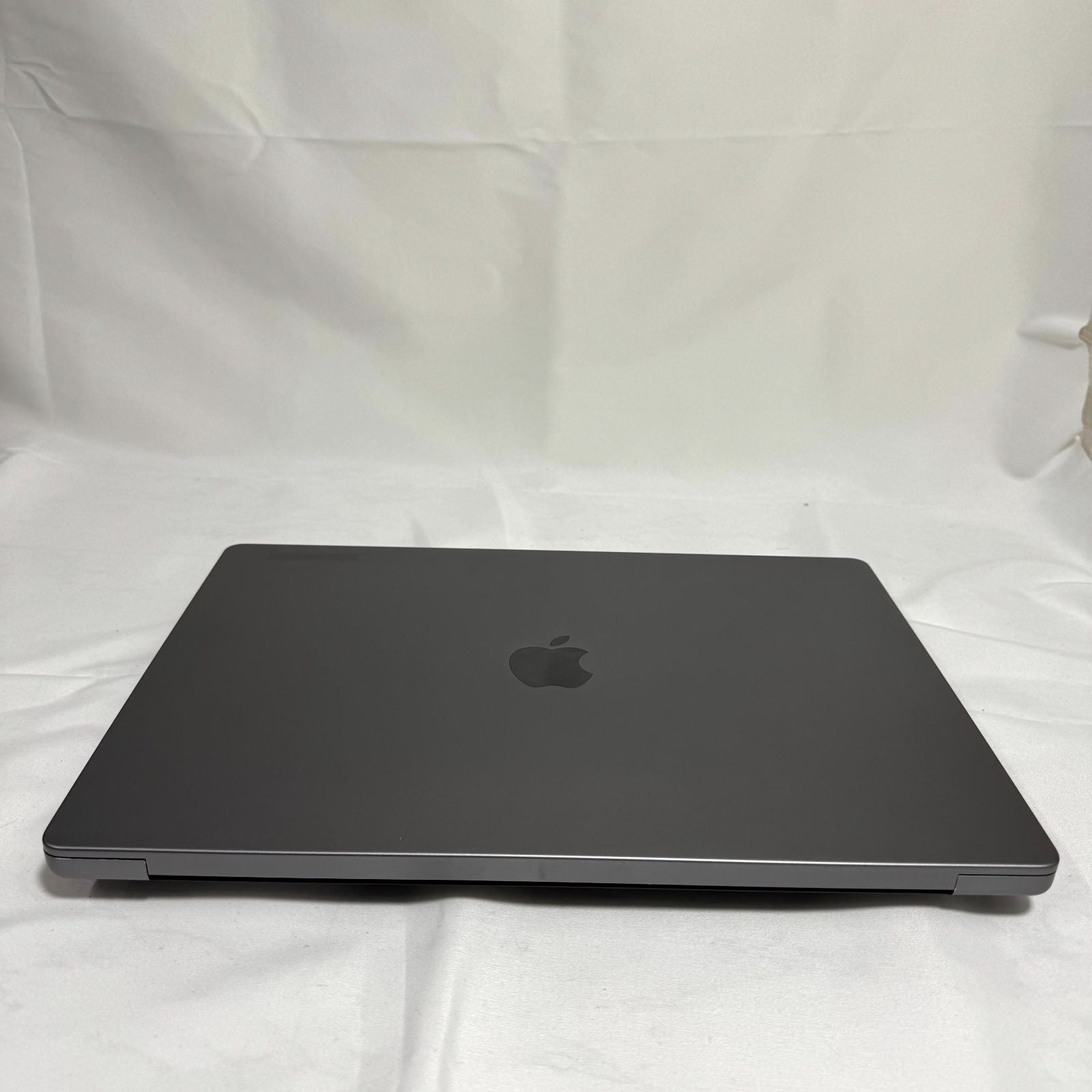 【美品】【1週間保証】MacBook Pro 16インチ / 2021 / M1 Max / 32GB / 1TB 191500