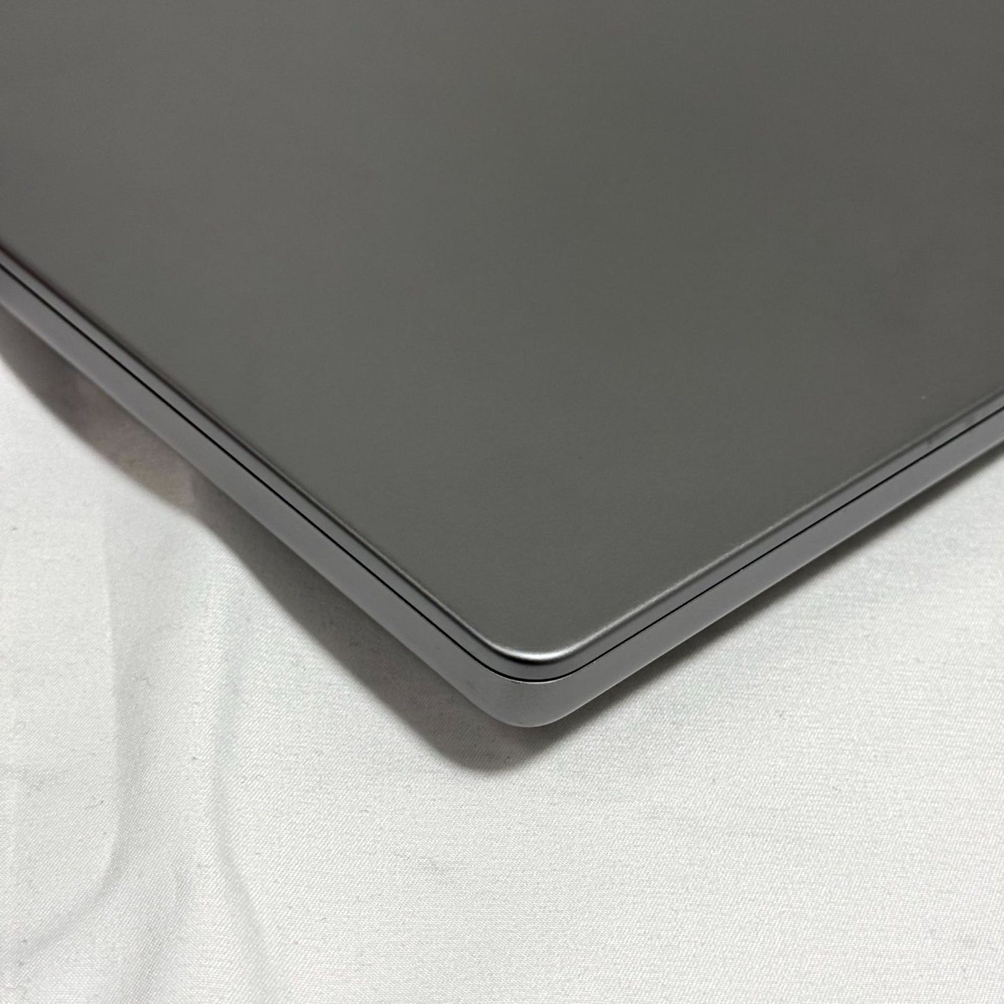 【美品】【1週間保証】MacBook Pro 16インチ / 2021 / M1 Max / 32GB / 1TB 192606