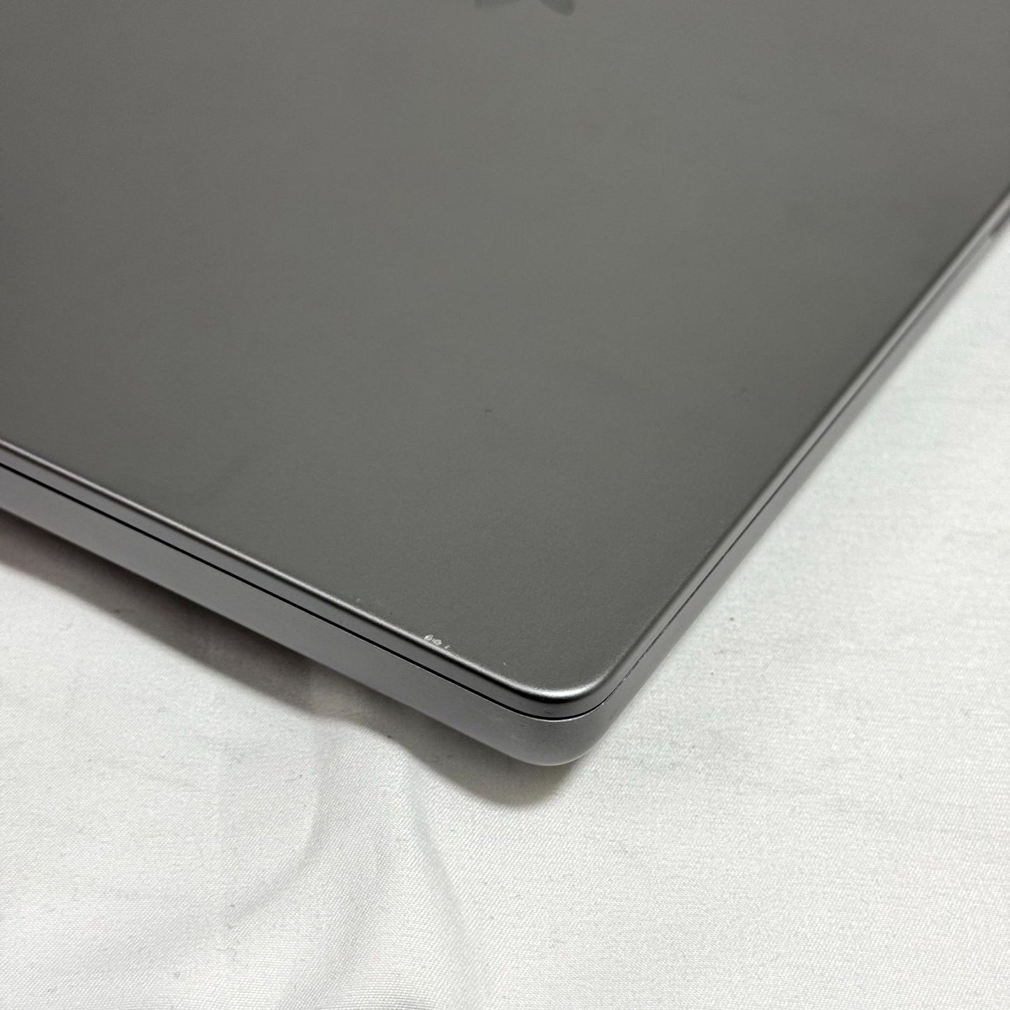 【美品】【1週間保証】MacBook Pro 16インチ / 2021 / M1 Max / 32GB / 1TB 192606