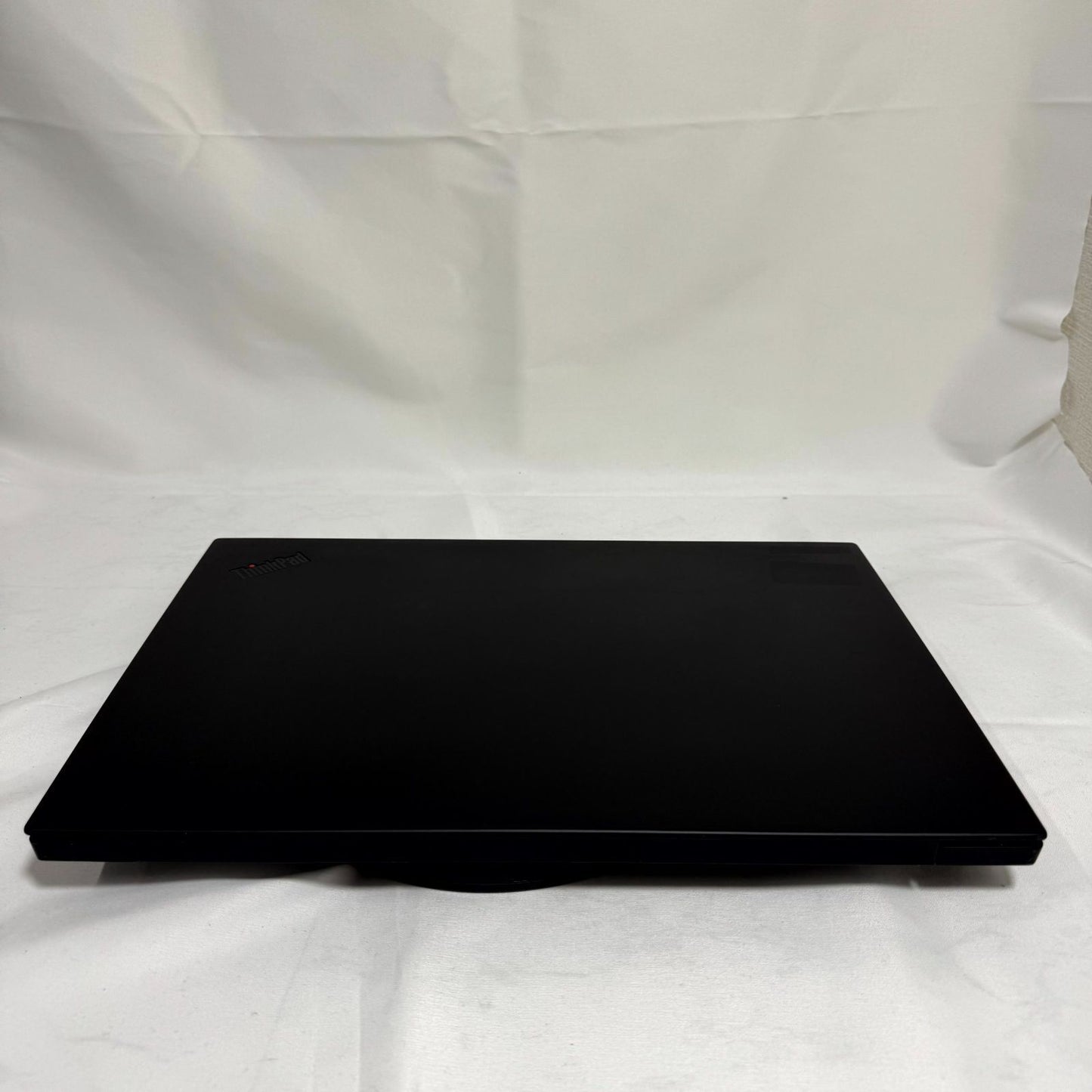 【クリエイターPC】【1週間保証】Lenovo ThinkPad P1 Gen 3 / Core i7 10850H / 32GB / 512GB / Quadro T2000 / Max-Q 066198
