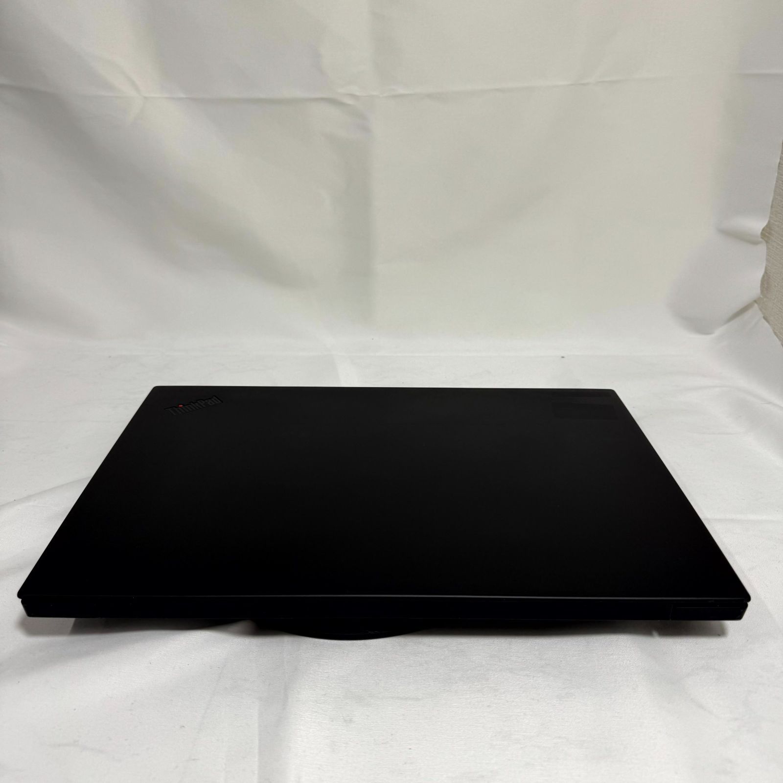 【クリエイターPC】【1週間保証】Lenovo ThinkPad P1 Gen 3 / Core i7 10850H / 32GB / 512GB / Quadro T2000 / Max-Q 066198