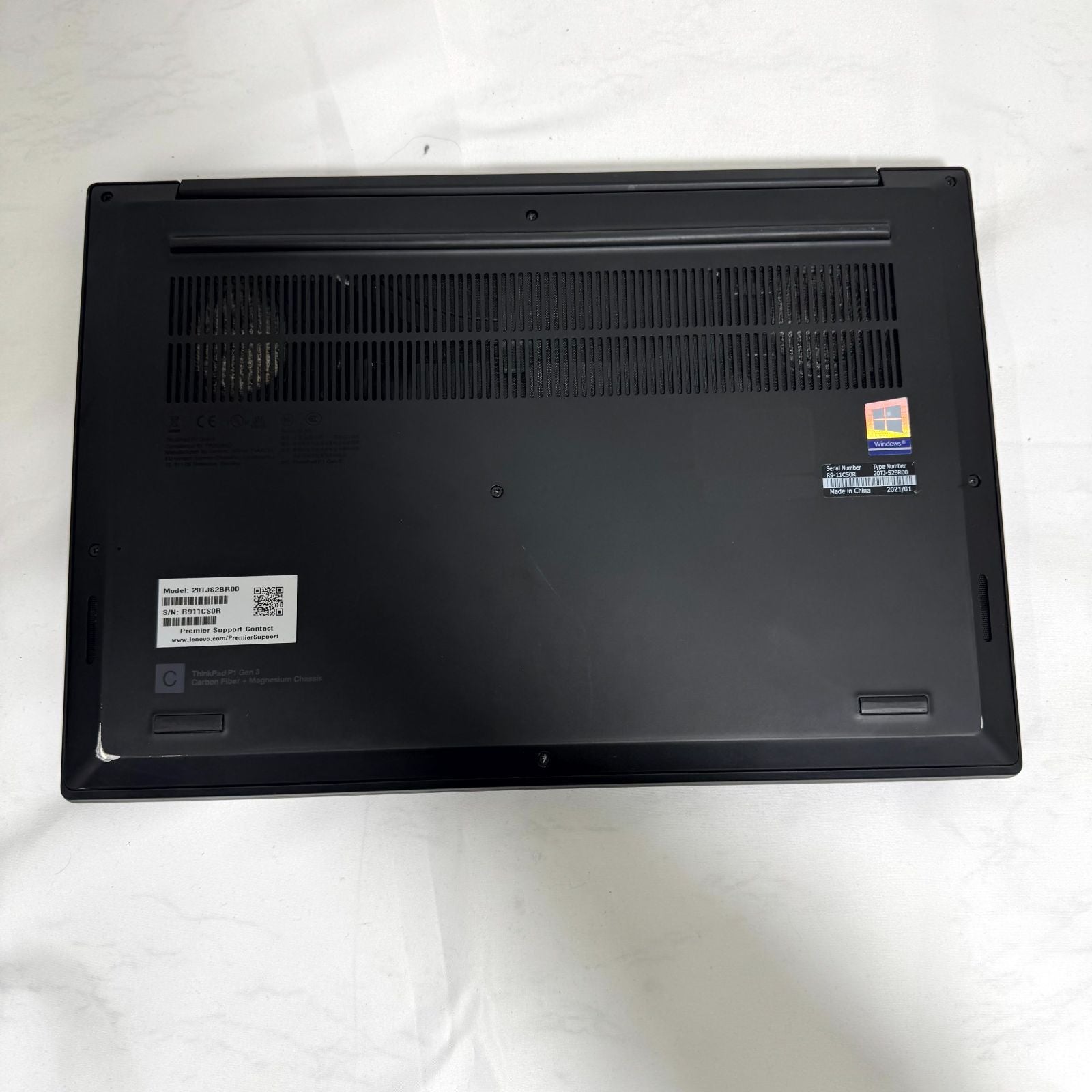 【クリエイターPC】【1週間保証】Lenovo ThinkPad P1 Gen 3 / Core i7 10850H / 32GB / 512GB / Quadro T2000 / Max-Q 066201