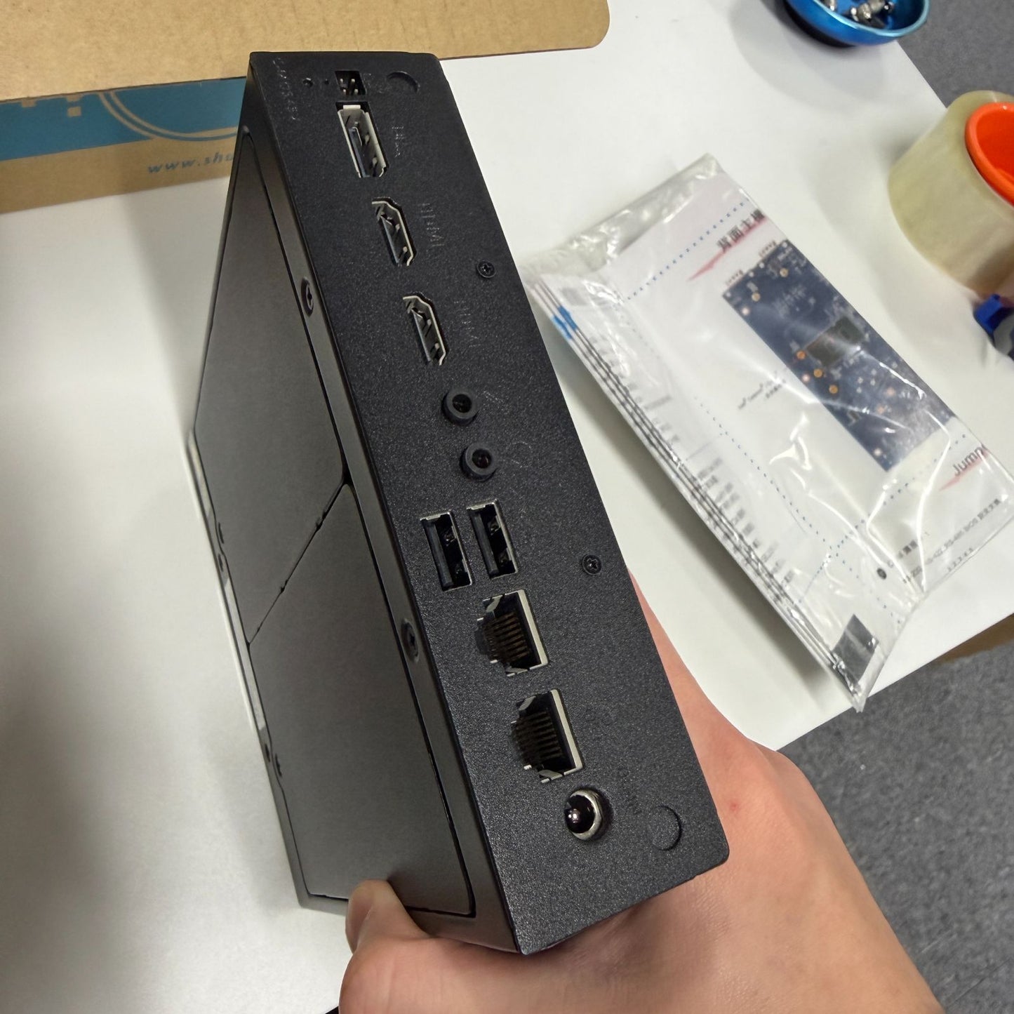 【美品】【１週間保証】Shuttle DS77U ベアボーン