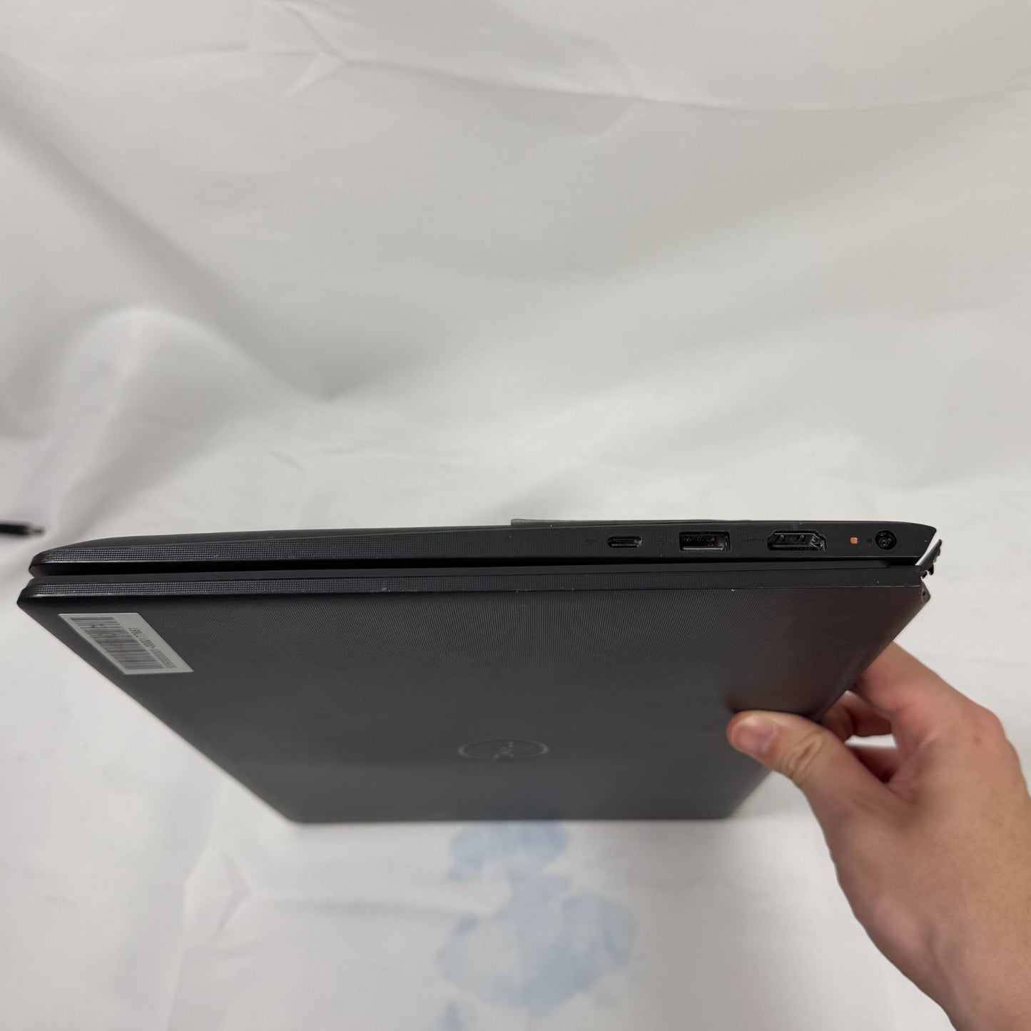【天板割れあり】【初期不良1週間対応】DELL Inspiron 15 3530 / Core i5 1335U / 16GB / 1TB