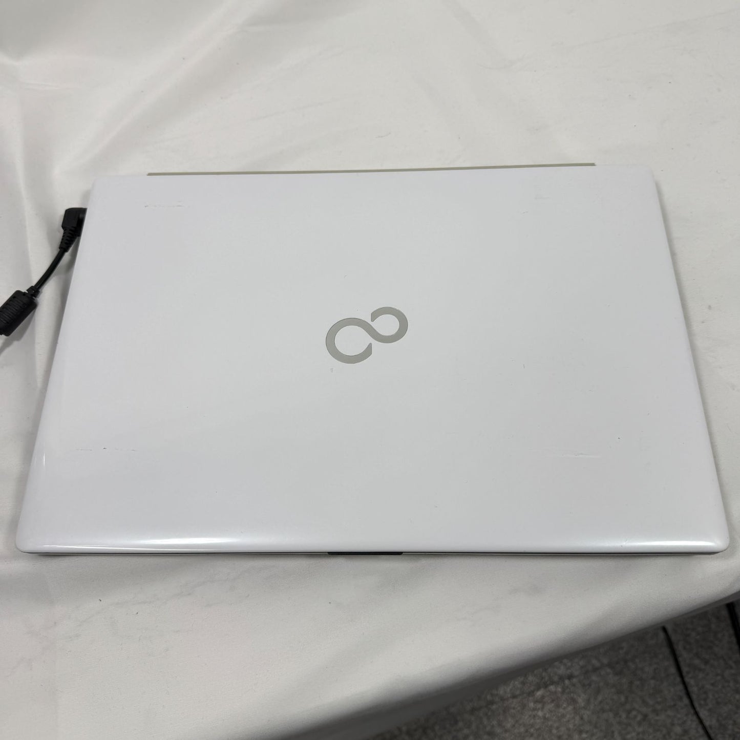 【良品】【初期不良1週間対応】Fujitsu FMV LIFEBOOK AH42/E1 / Athlon Gold 3150U / 4GB / 256GB