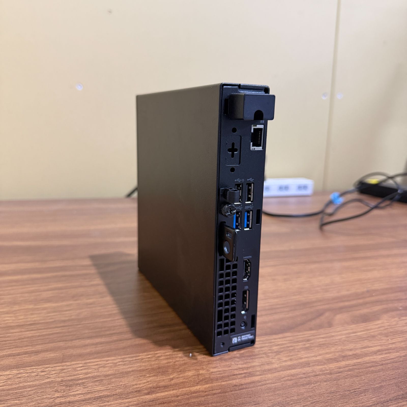【良品】【初期不良1週間対応】DELL OptiPlex 3000 / Core i3 12100T / 8GB / 256GB